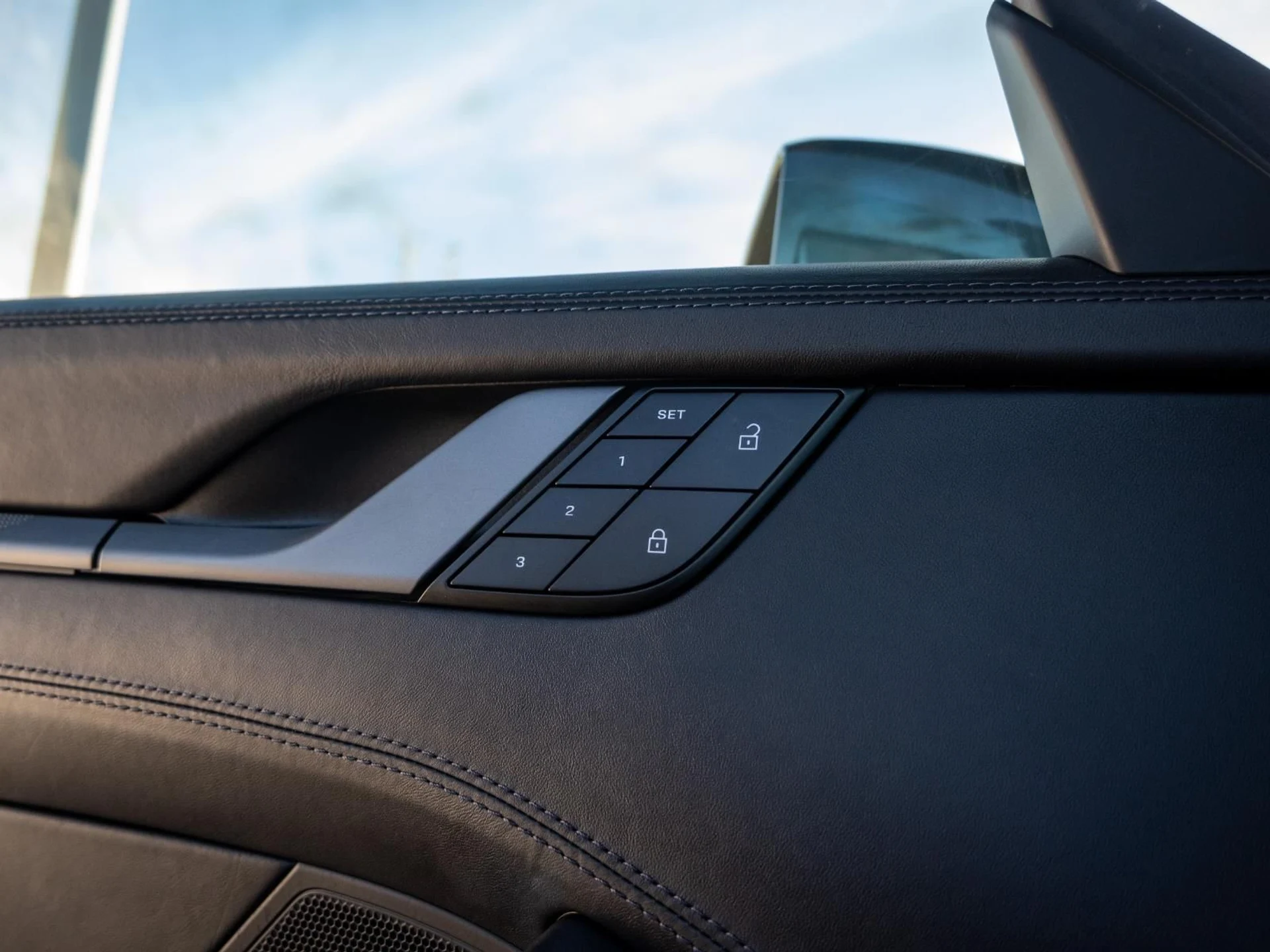 mph017_1791328346_c2f7525344859ea363def975300ba7ffx_e05497cc49