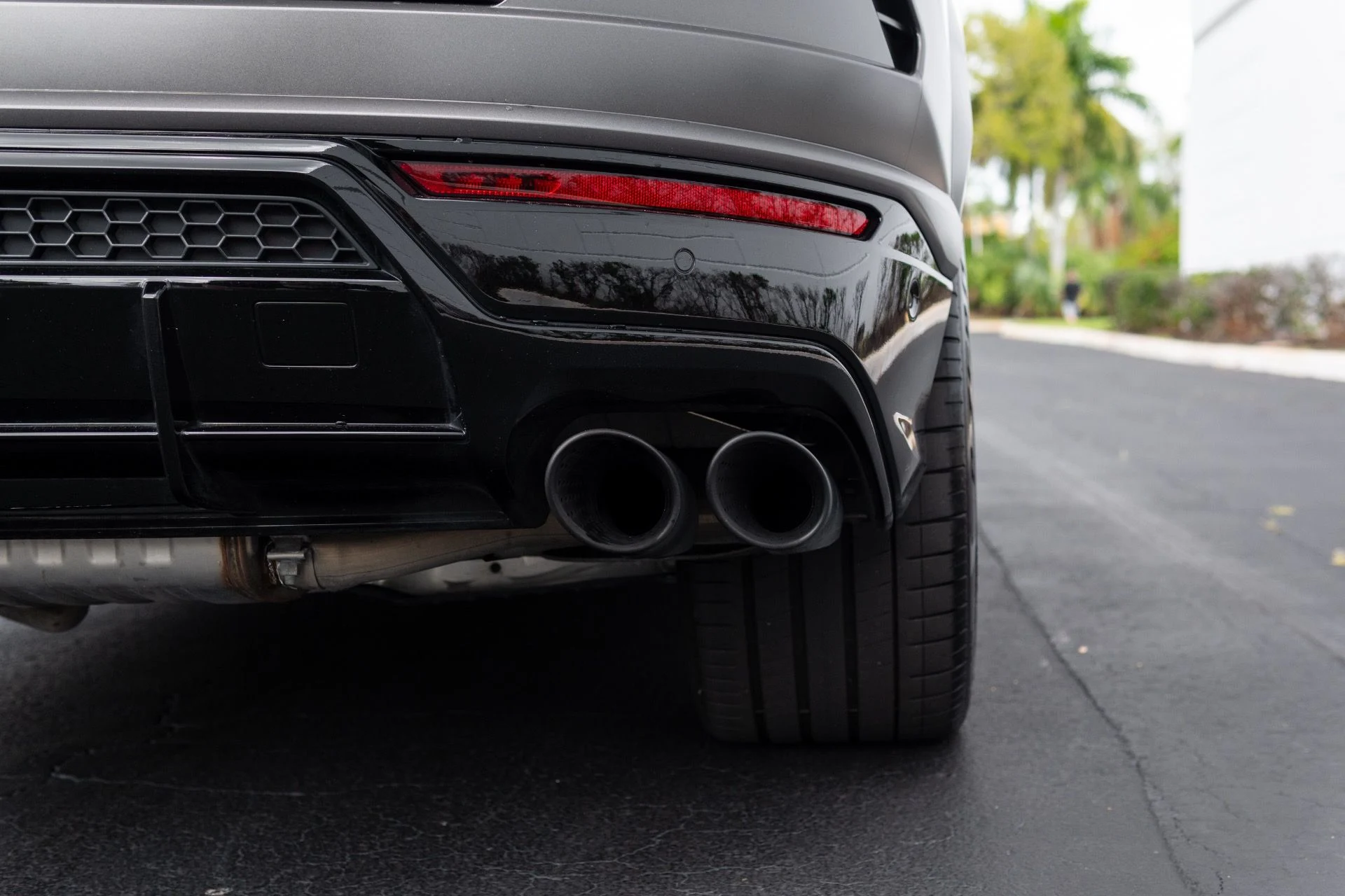 mph017_179384283_Used_2022_Lamborghini_Urus_1773951394_bcf74bc009