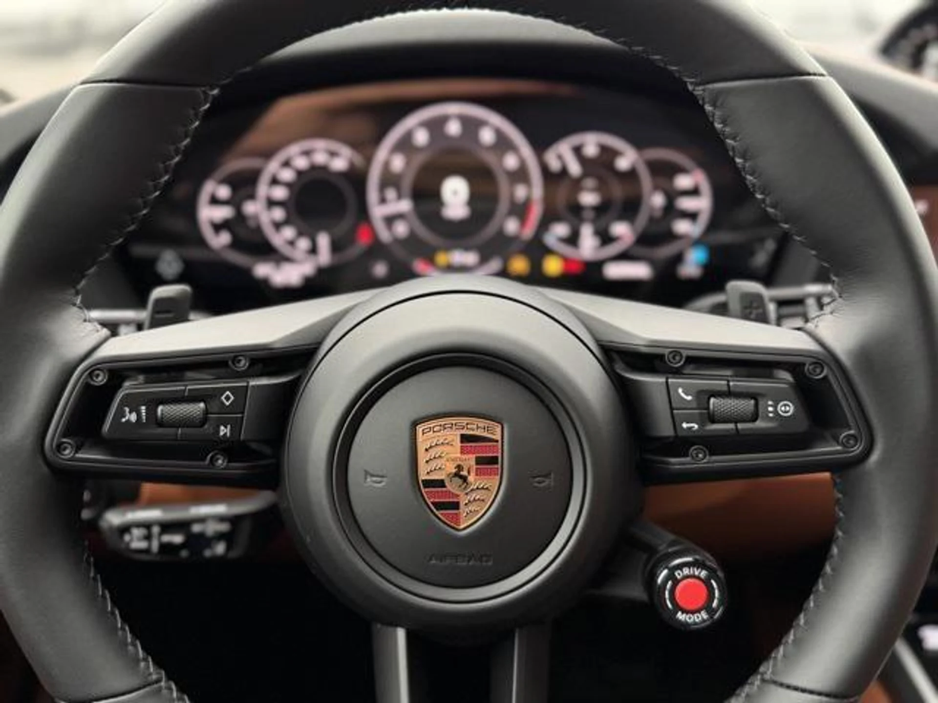 mph017_1795361410_Ozug9_UP_4_Ixb_Te_RK_a_Ey55_Kl_Jm4_7666c2172f