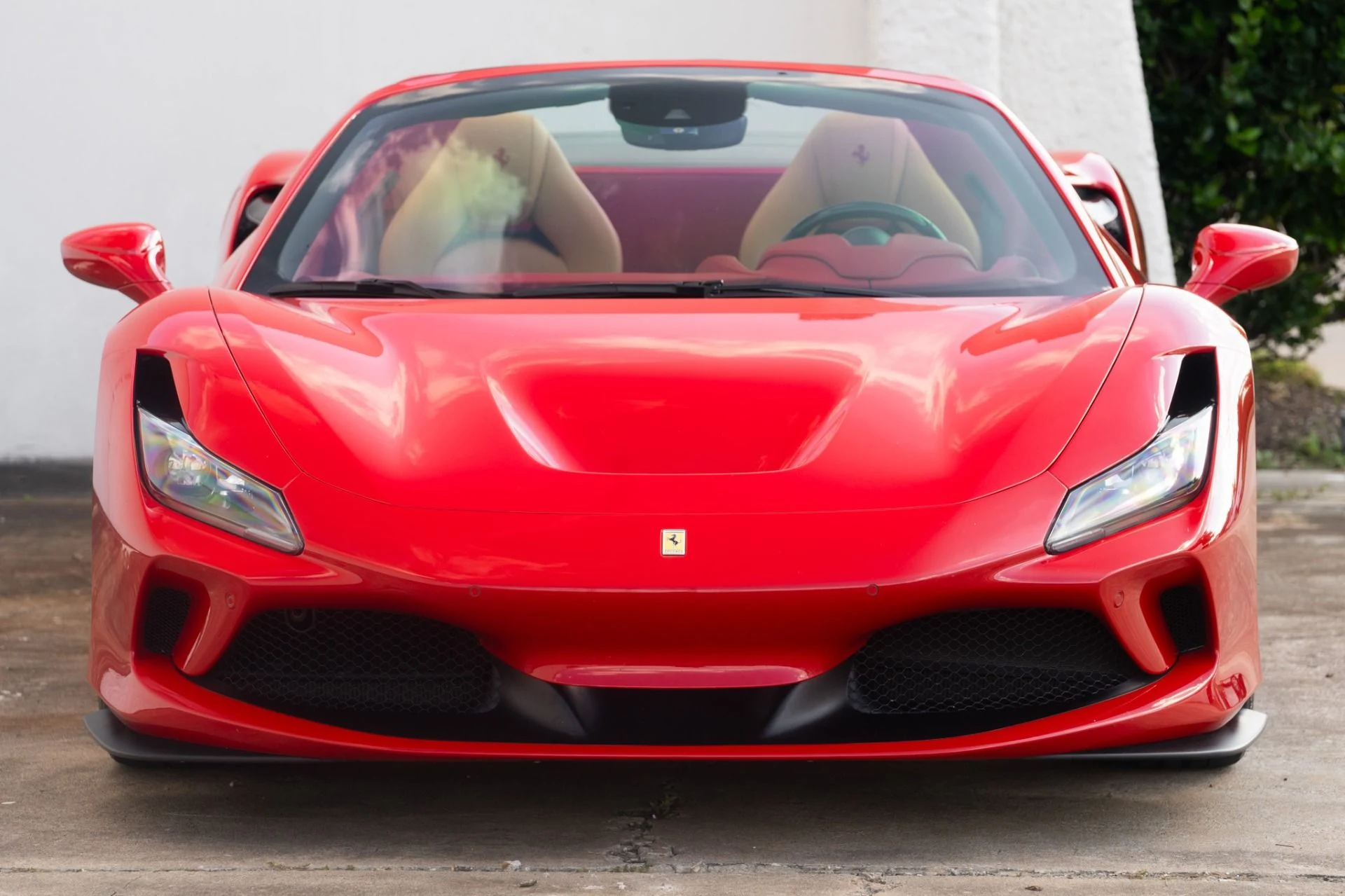 mph017_1796230132_Used_2023_Ferrari_F8_Spider_1759528459_1bbadebc88