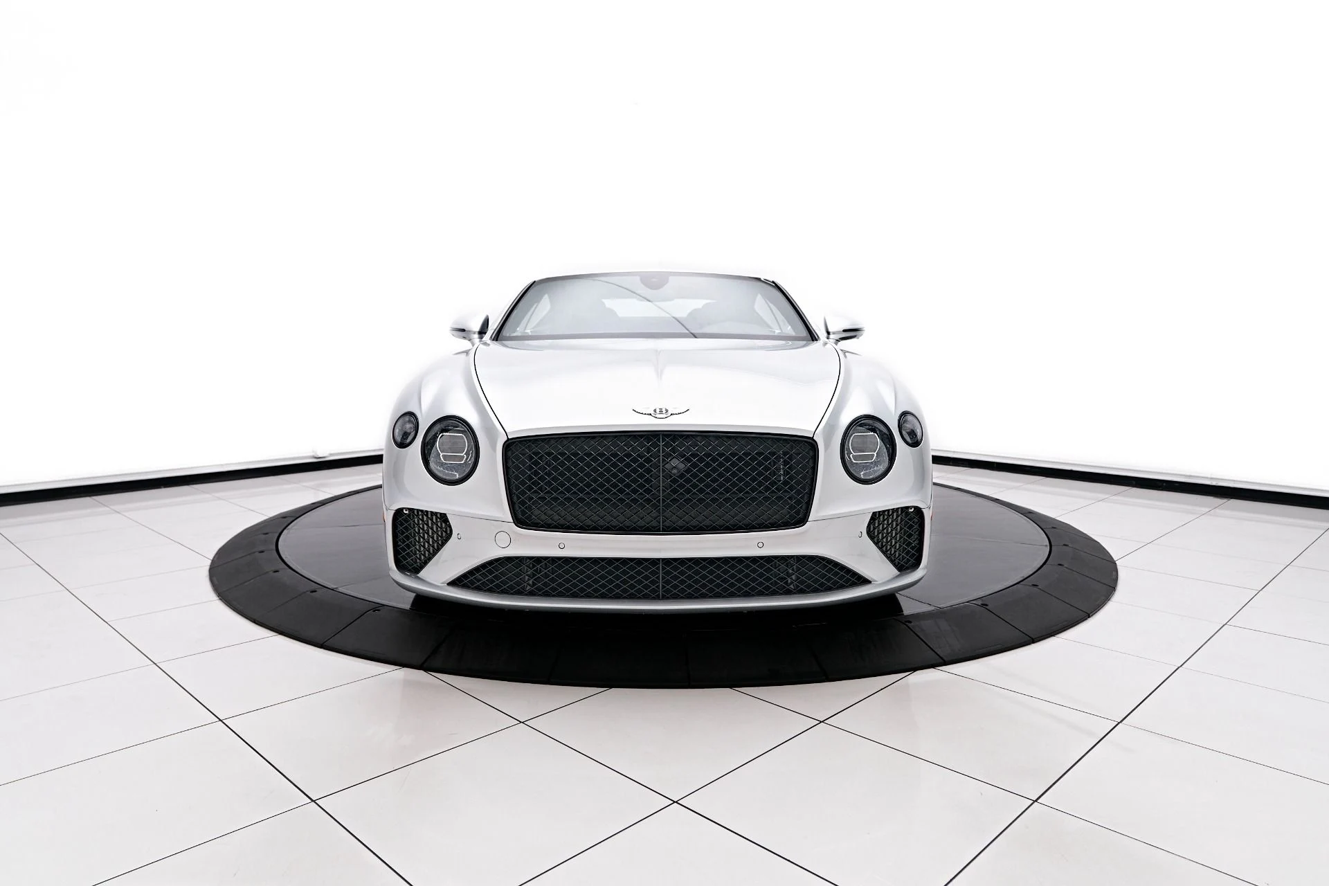 mph017_180028083_Used_2024_Bentley_Continental_GT_V8_1757448237_a302601332