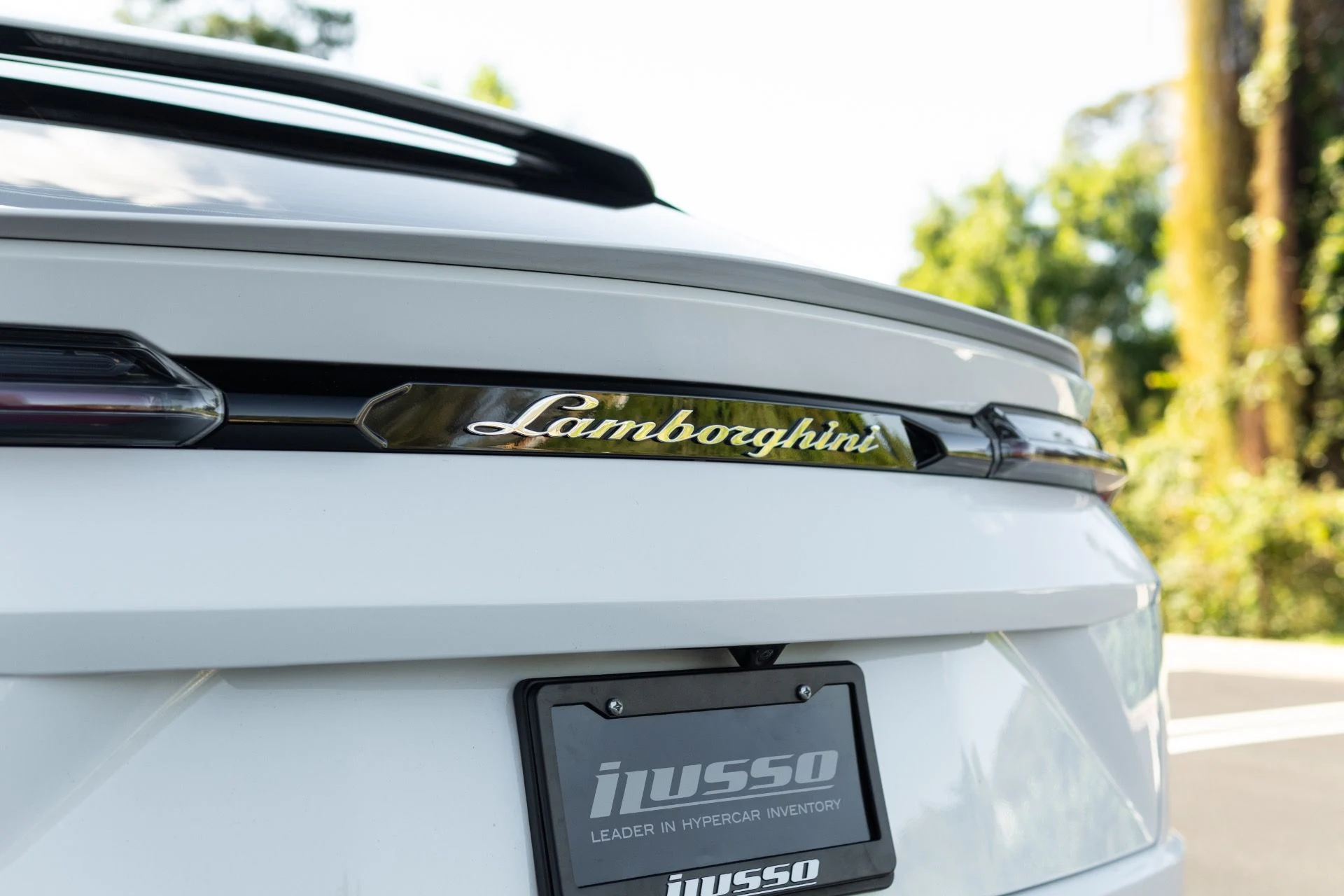 mph017_1800464062_Used_2021_Lamborghini_Urus_1767069879_f0b504a69f