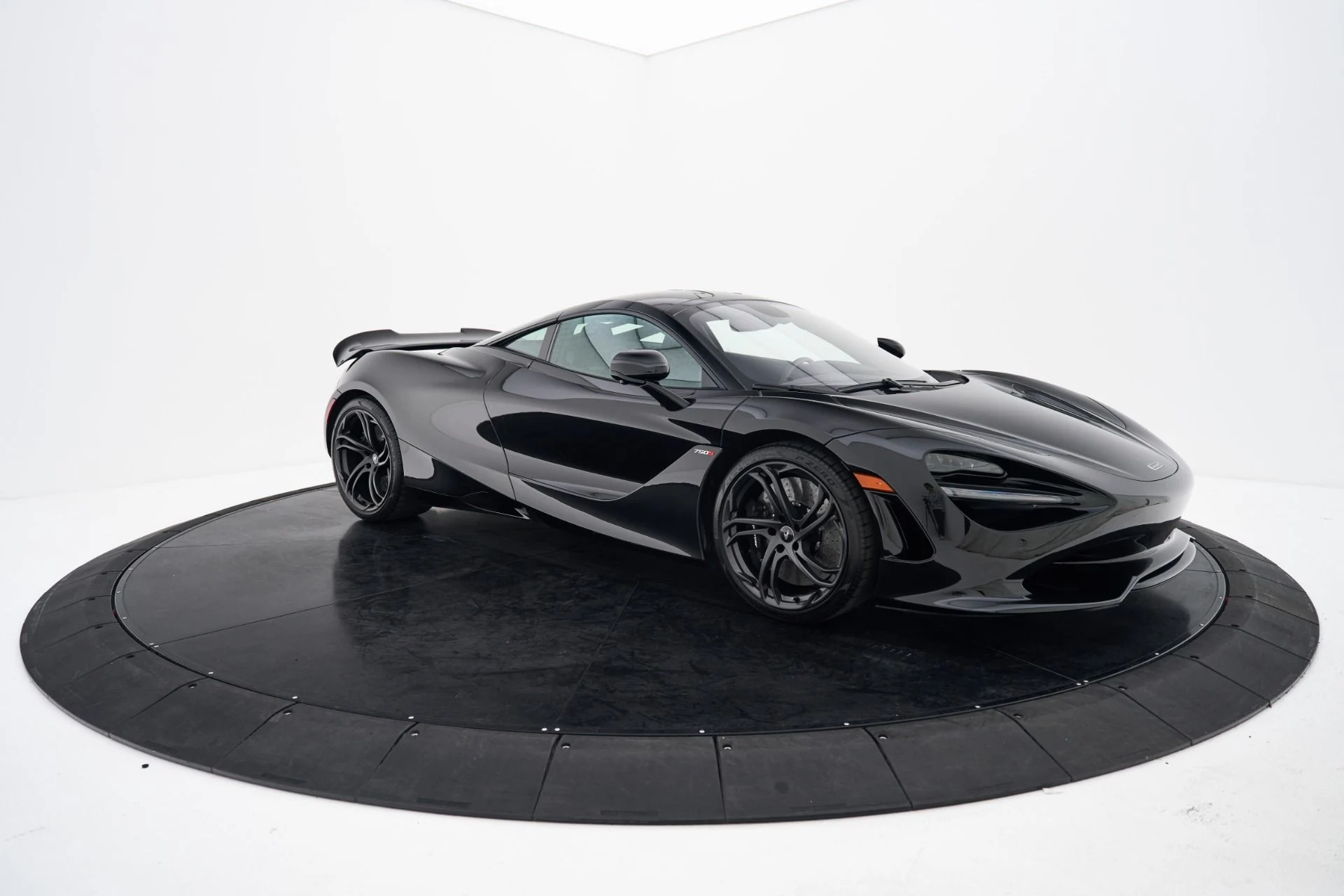 mph017_1809781930_Used_2025_Mc_Laren_750_S_1792693470_4ea845d926