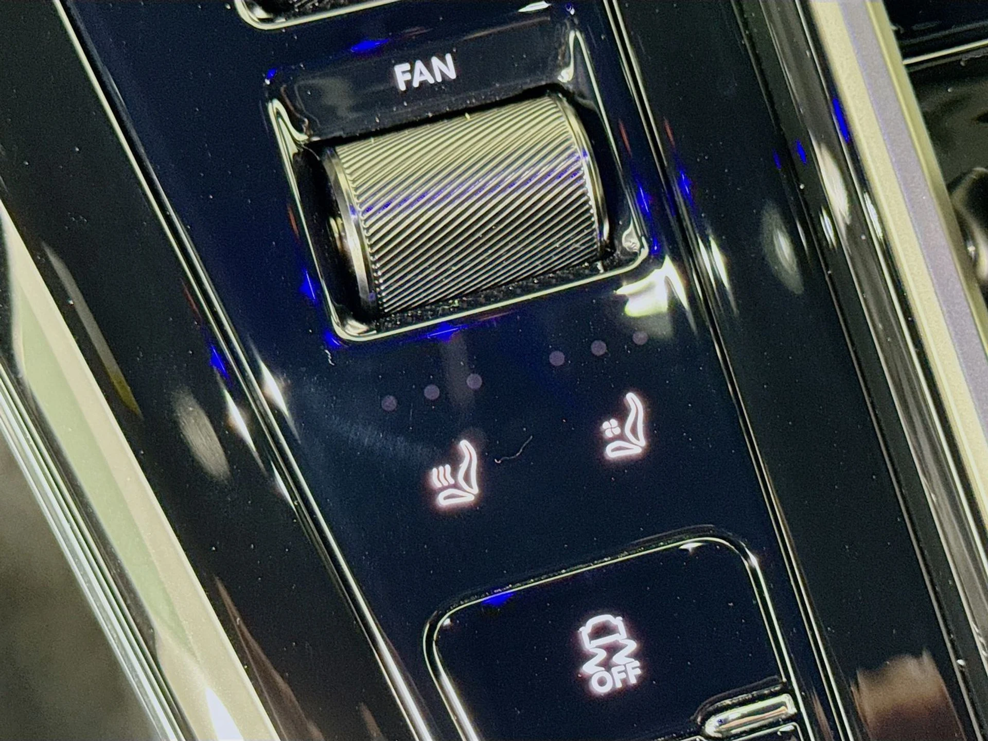 mph017_1812898863_8d98e490c9b8d9523e87f2b36e15f9bbx_b05a0024c4