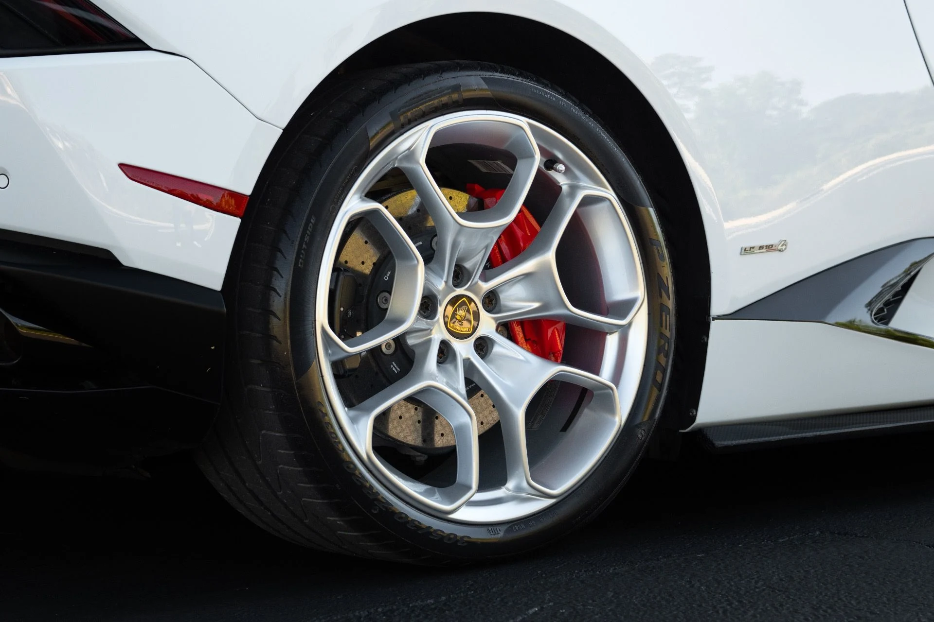 mph017_1814275823_Used_2016_Lamborghini_Huracan_LP_610_4_1771995727_a44f5eaad5