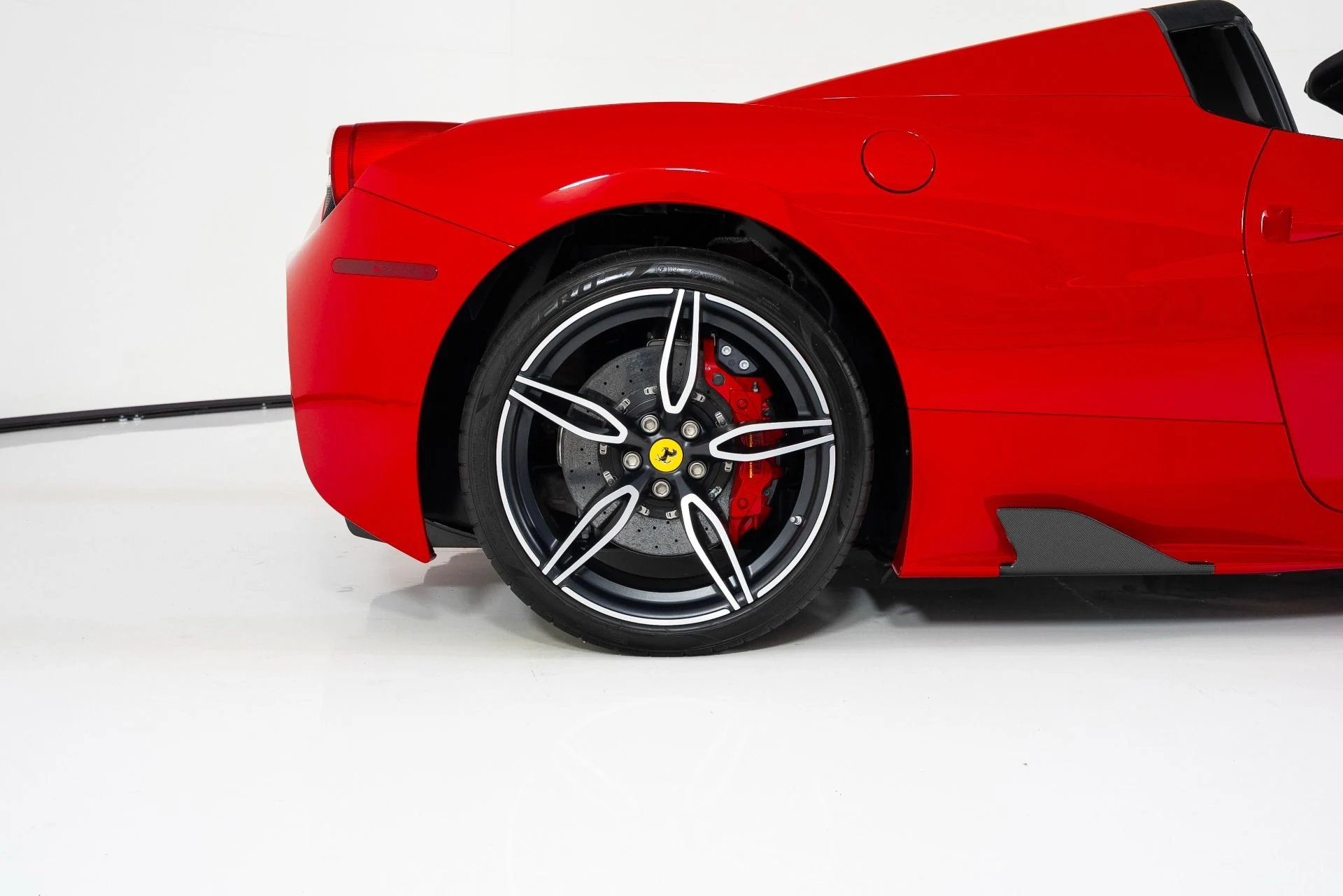 mph017_1815616281_Used_2015_Ferrari_458_Speciale_Aperta_1760122846_f97befc0d0