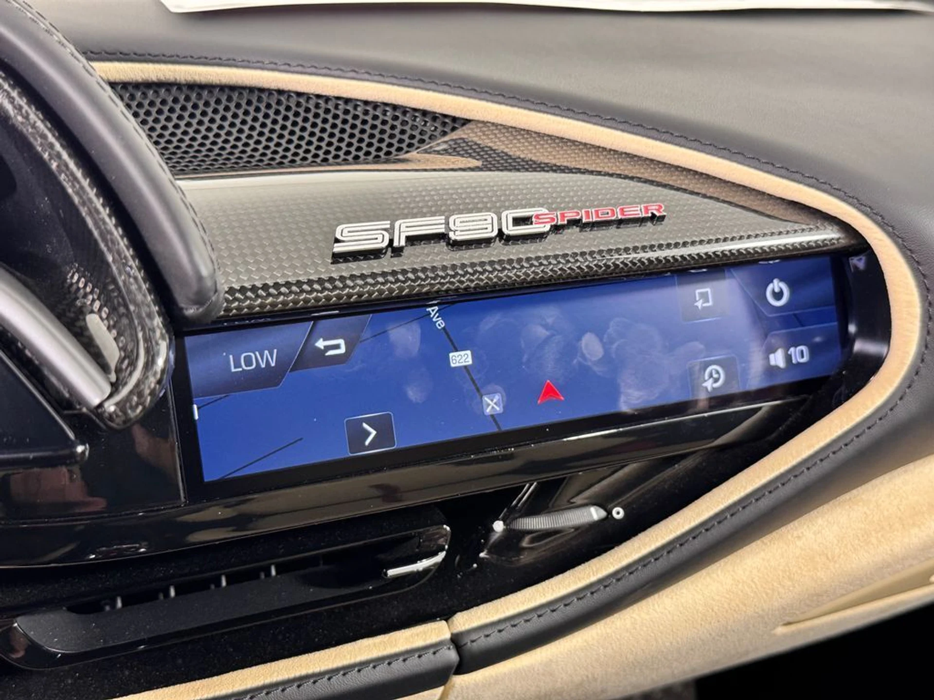 mph017_1827198055_kuo7tmlj6ixbtwv8p29mx32j8qzk_9ee3173974