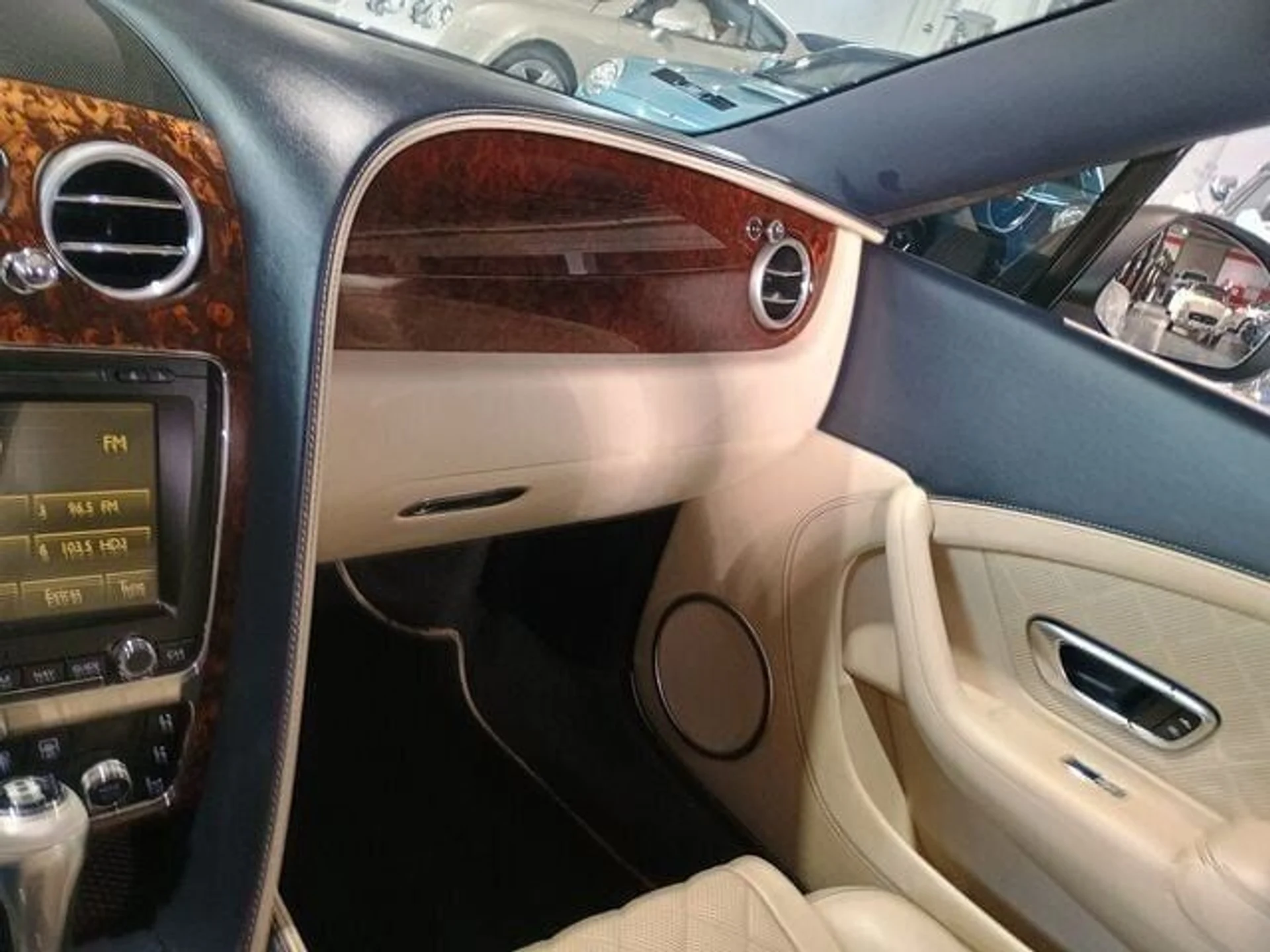 mph017_1830632848_c1a2f169eb_640_793809a2b1