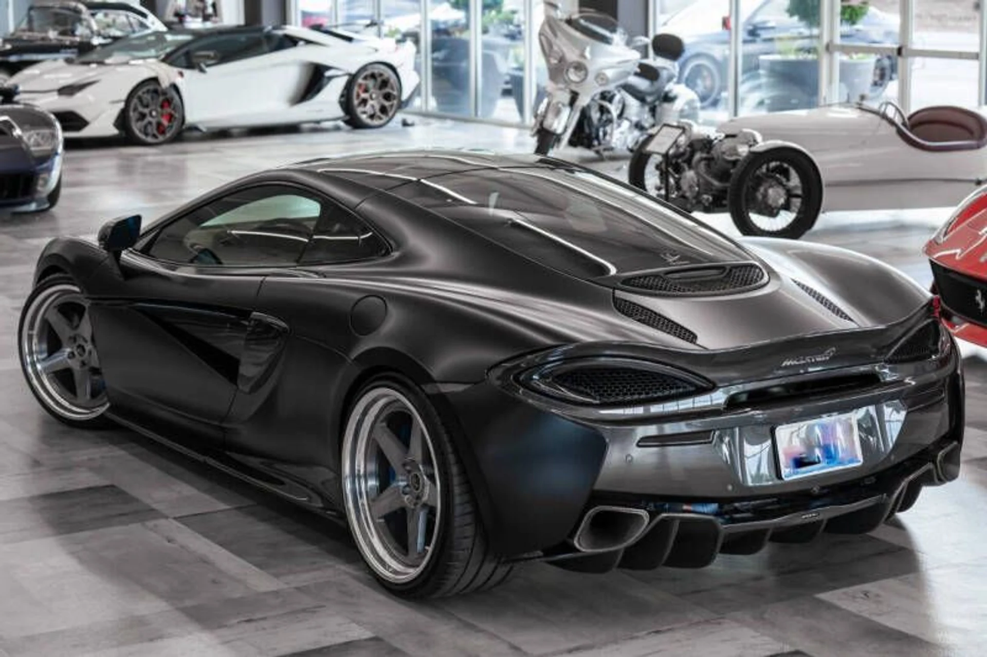 mph017_1830963496_2017_mclaren_570gt_base_2dr_coupe_0929c3a8bf