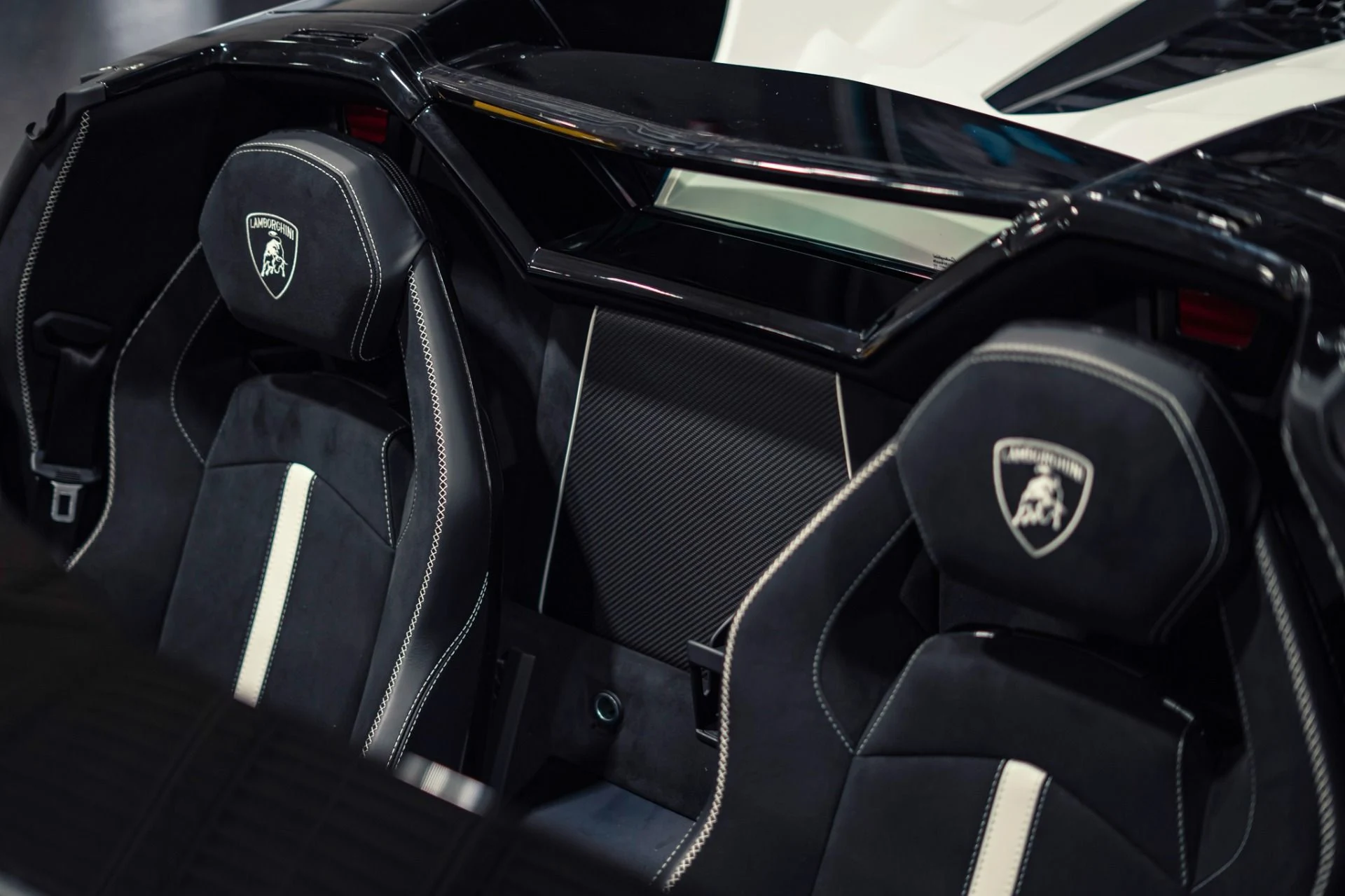 mph017_1831332821_Used_2020_Lamborghini_Aventador_LP_770_4_SVJ_1778086928_23e97e6578