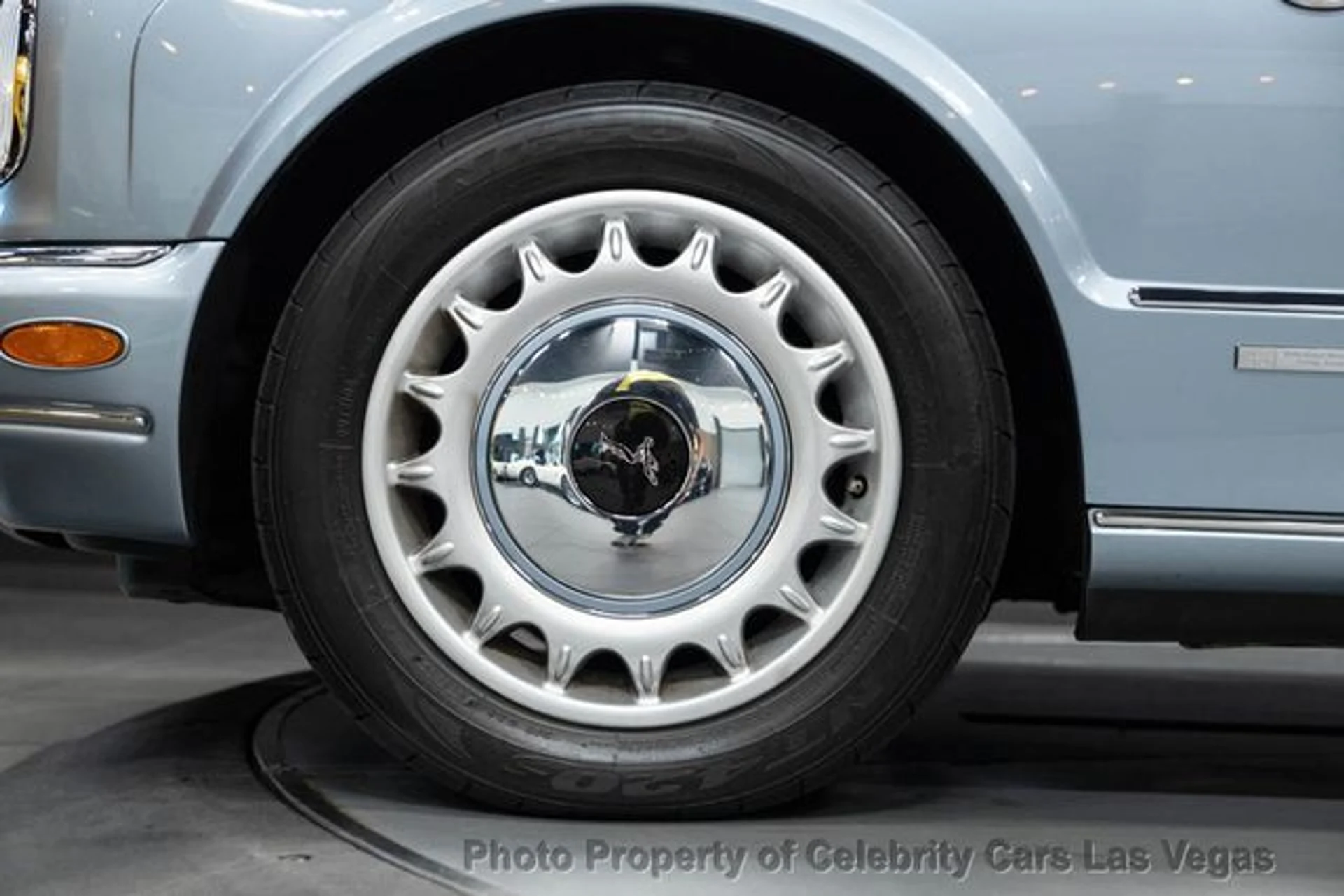 mph017_1834255449_used_2002_rolls_royce_silver_seraph_lastofline1of120forus170totalworldwide_9707_23079302_22_640_b81395e554