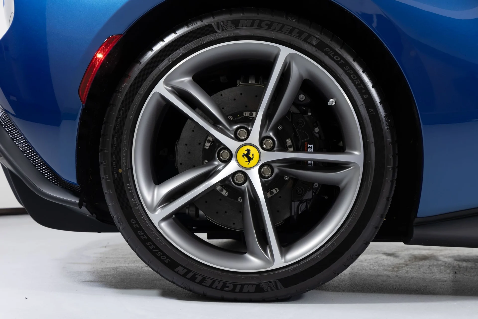 mph017_1834690660_17d41bbbde2b17601437bb94dd6518afx_4e8ea04684