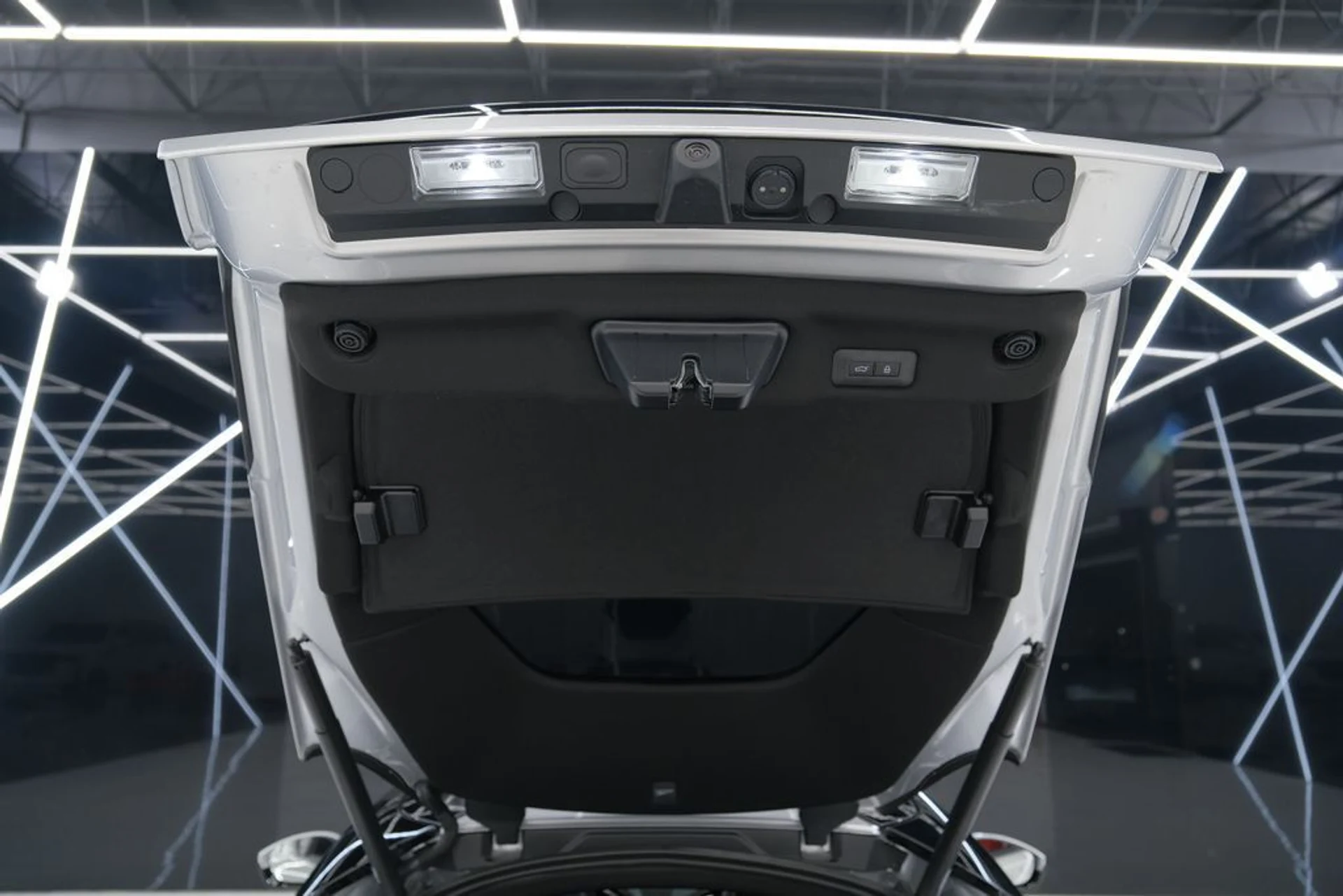 mph017_1836151199_7a7d5f73623cad054e539517ebd26609_aa175fd432