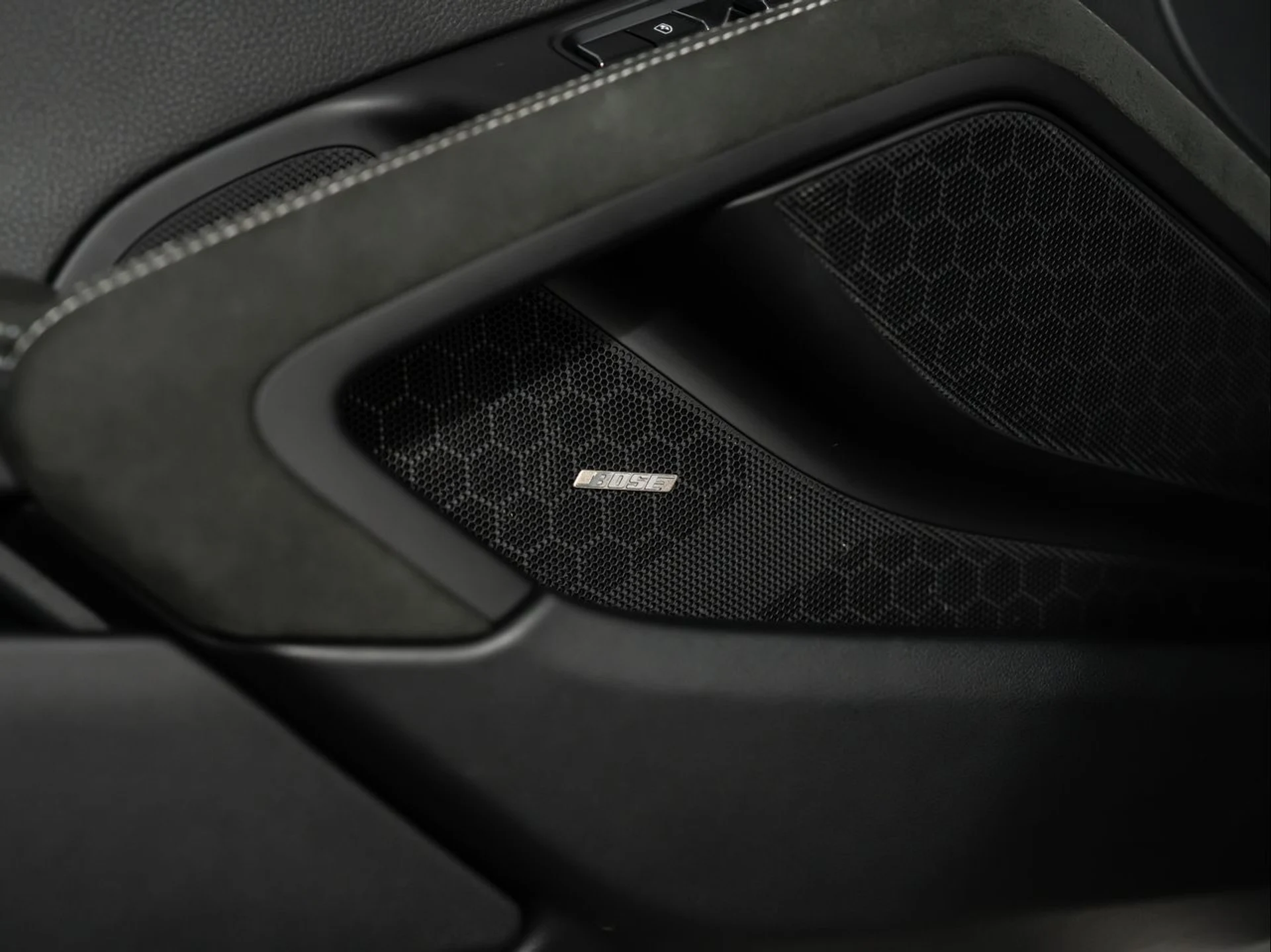 mph017_1837362767_be9440936881535b01cce7c83f45db4f_7f4b56ac7d