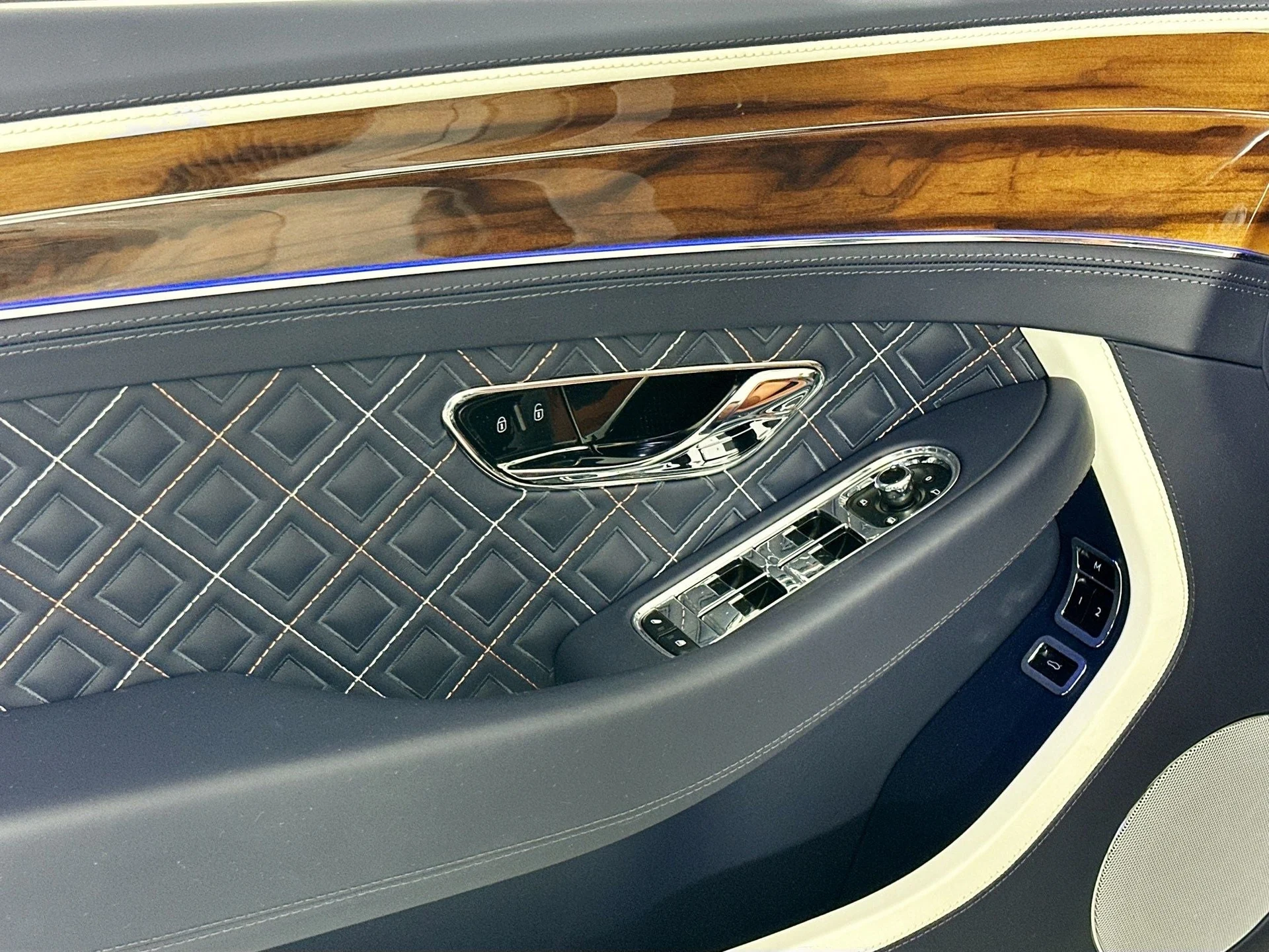 mph017_1839257499_18_5f7bac1806