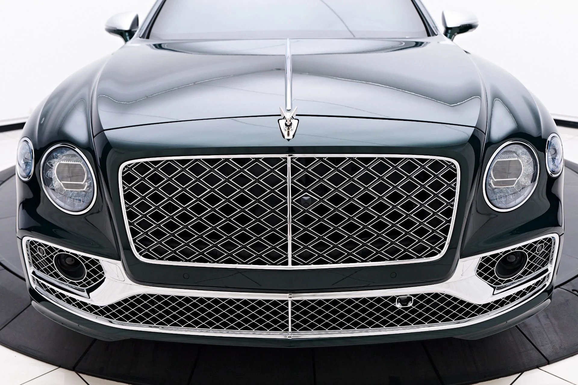 mph017_1844490903_Used_2024_Bentley_Flying_Spur_Mulliner_W12_1756173319_836e031487
