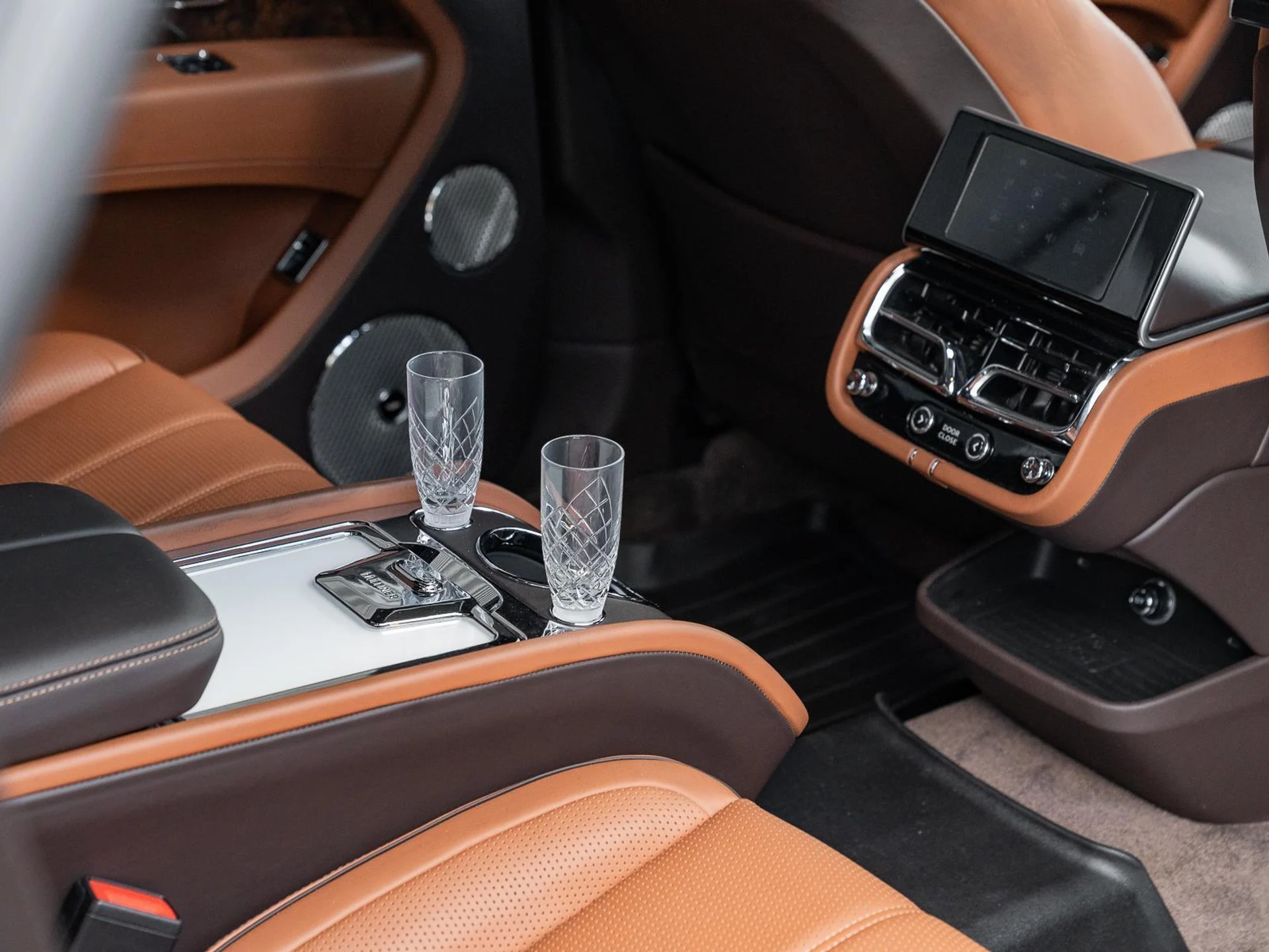 mph017_1849070957_Used_2023_Bentley_Bentayga_EWB_V8_1778364304_c402e991fd