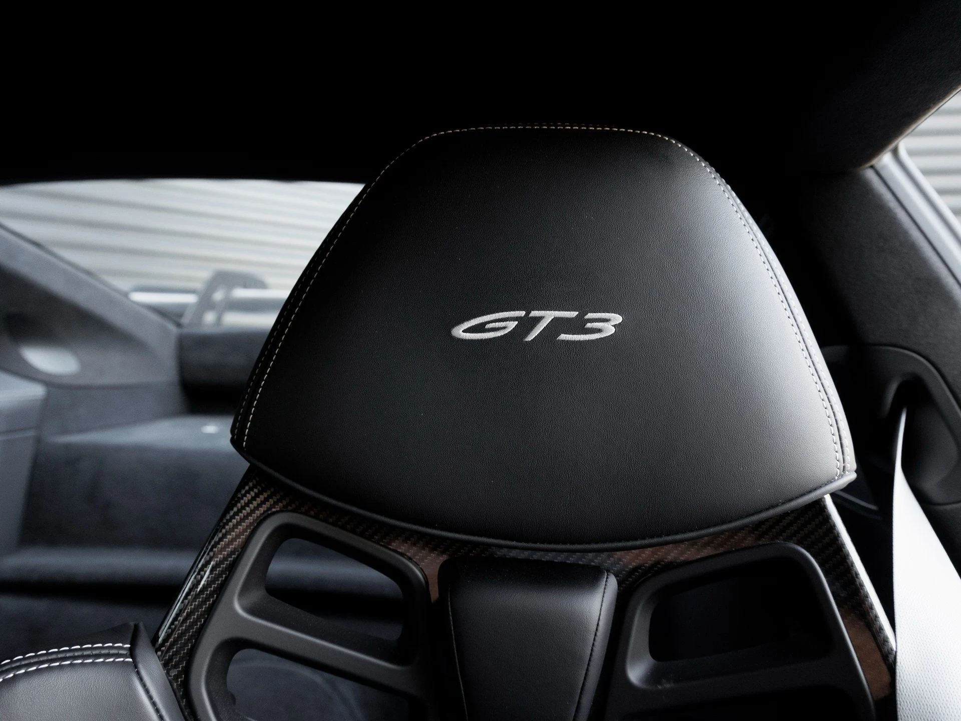 mph017_1849768861_18_04025616bb