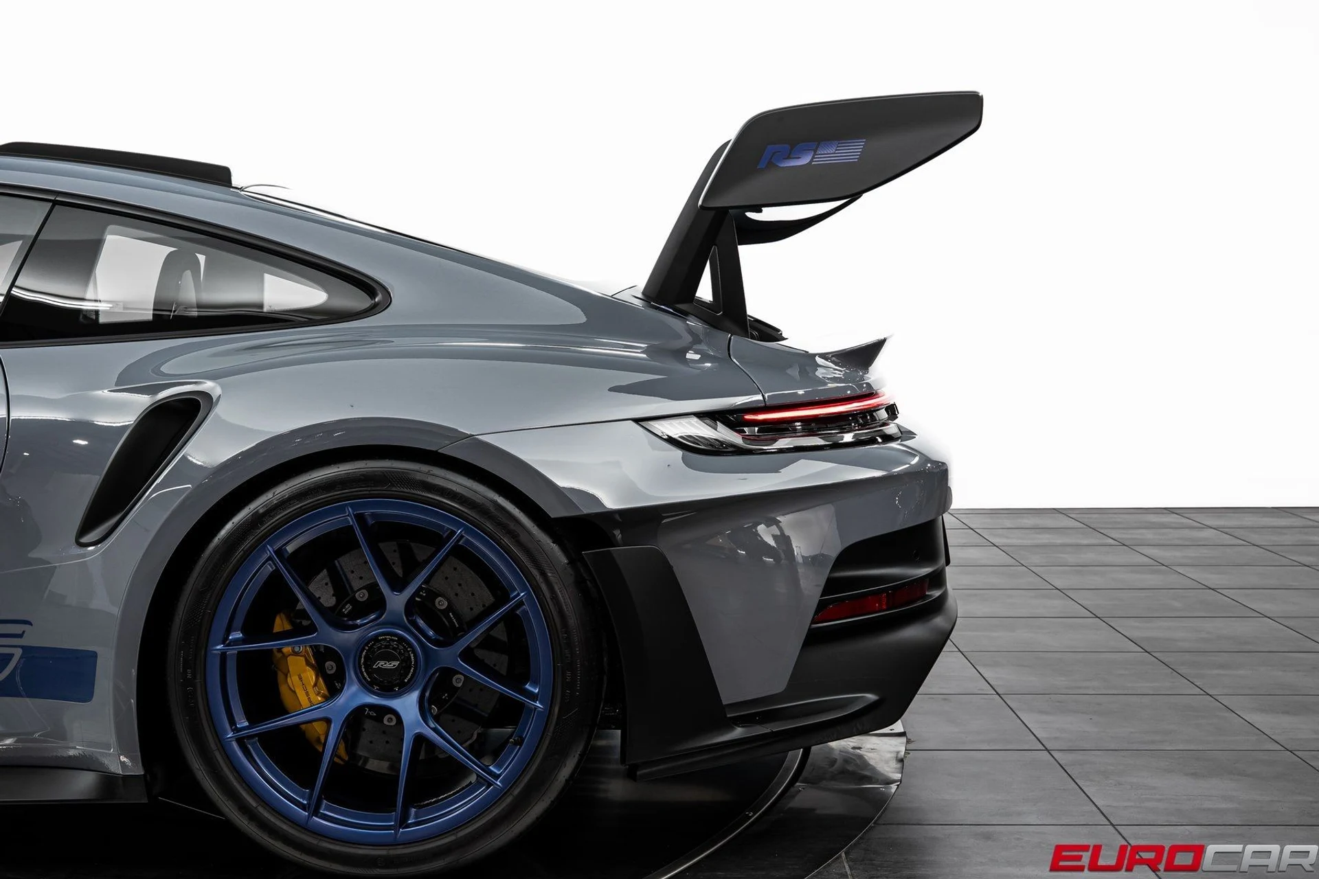 mph017_1859945703_image_18_f6529f6fb9