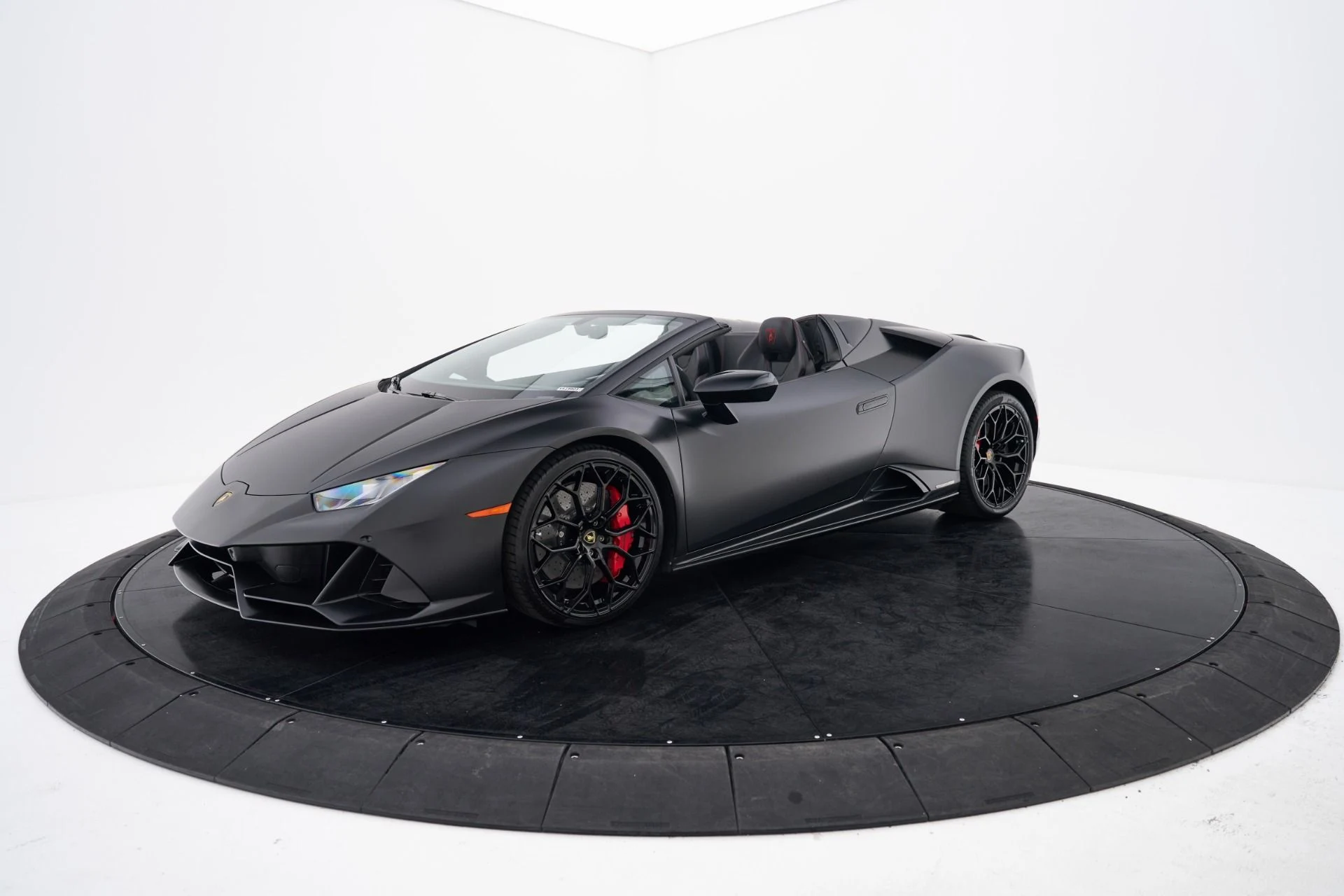 mph017_1865030744_Used_2022_Lamborghini_Huracan_EVO_Base_1792542181_49075d44a2