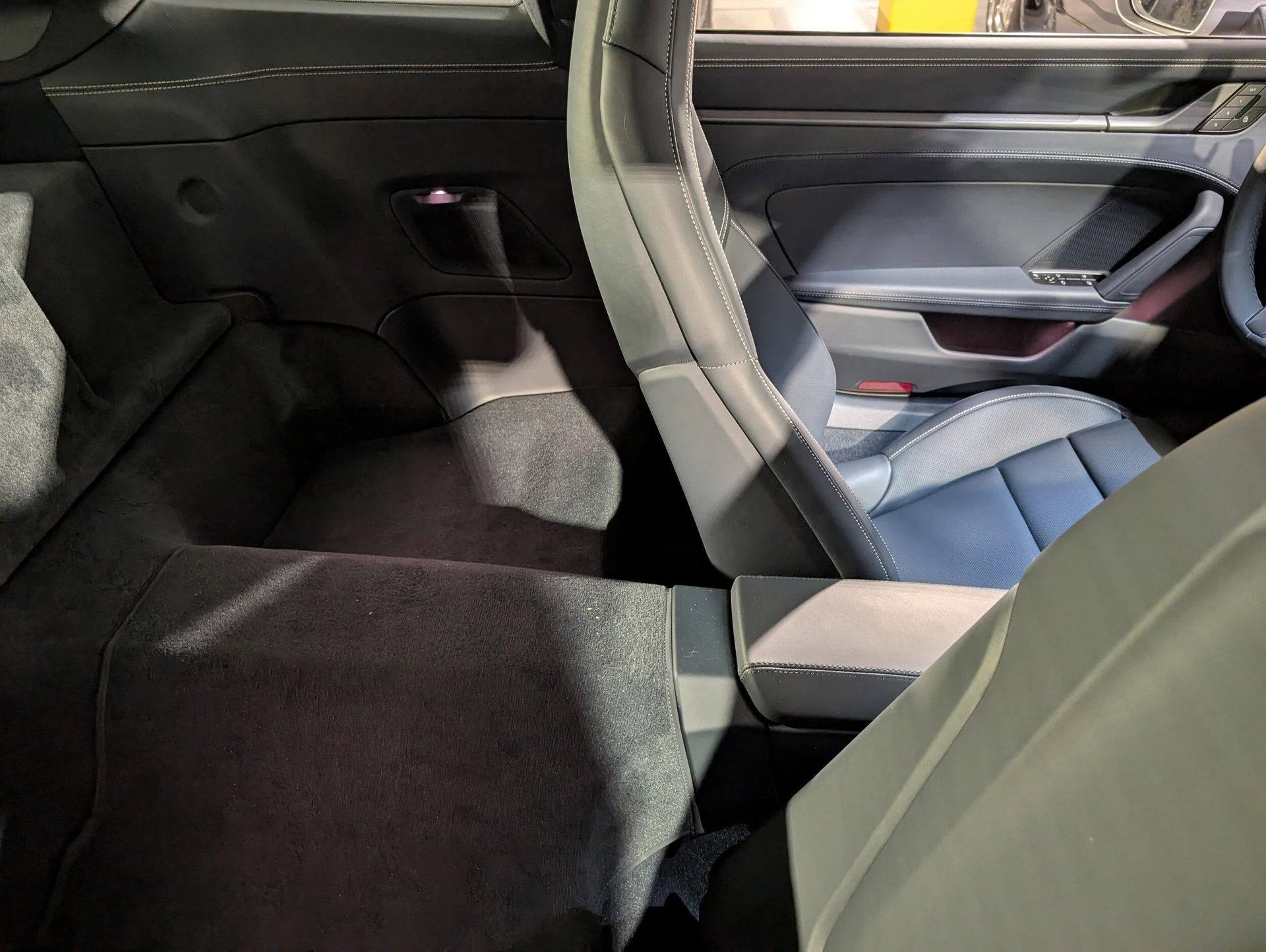 mph017_1865530585_4bcd511720282c333736711279737dffx_4f9df652ff