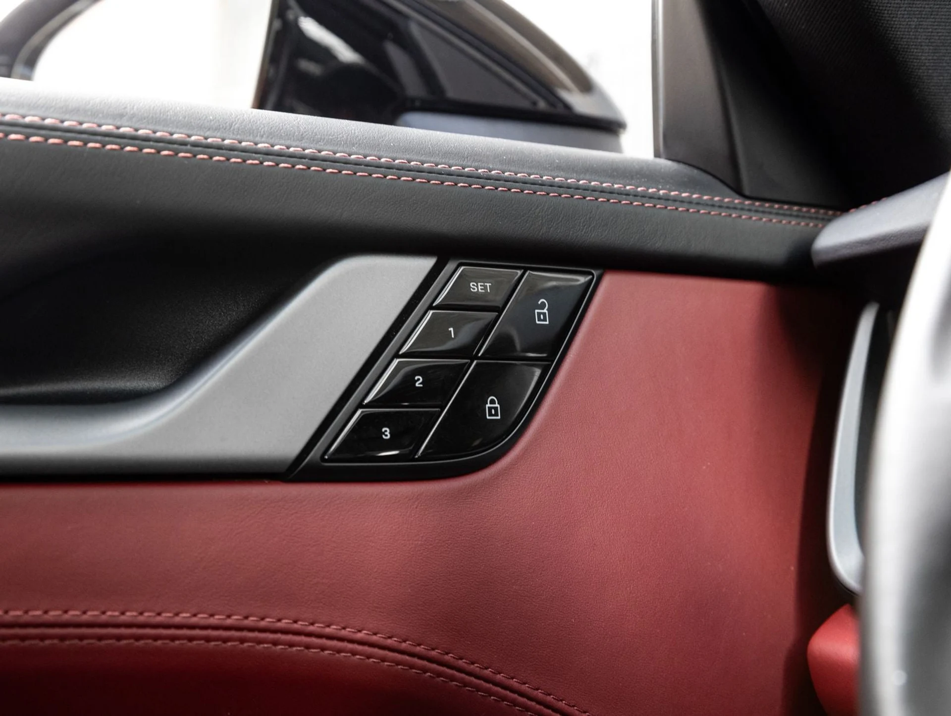 mph017_1867409436_18_07ba1c7757