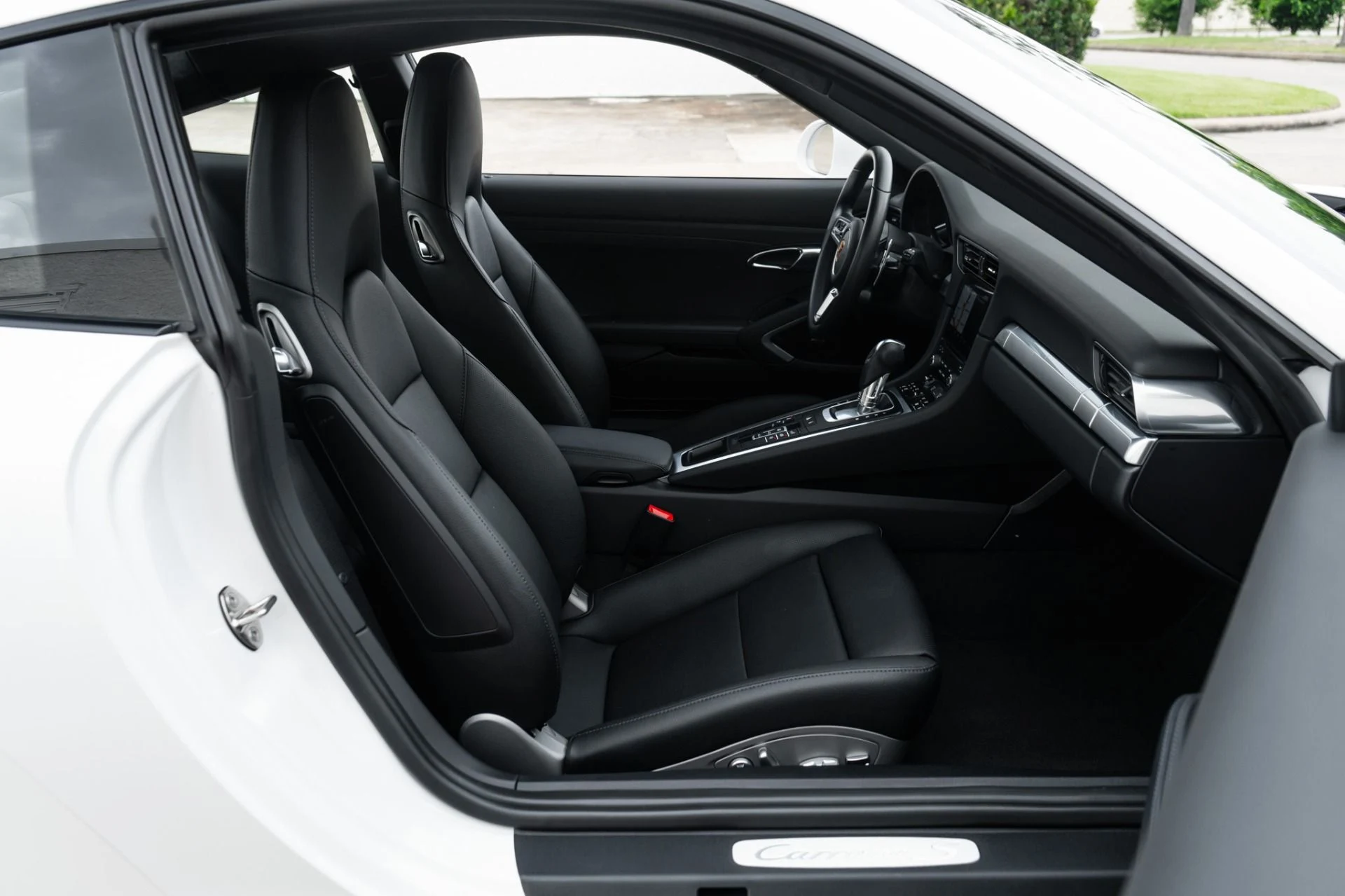 mph017_1869092854_Used_2018_Porsche_911_Carrera_S_1778021411_774ddadf24