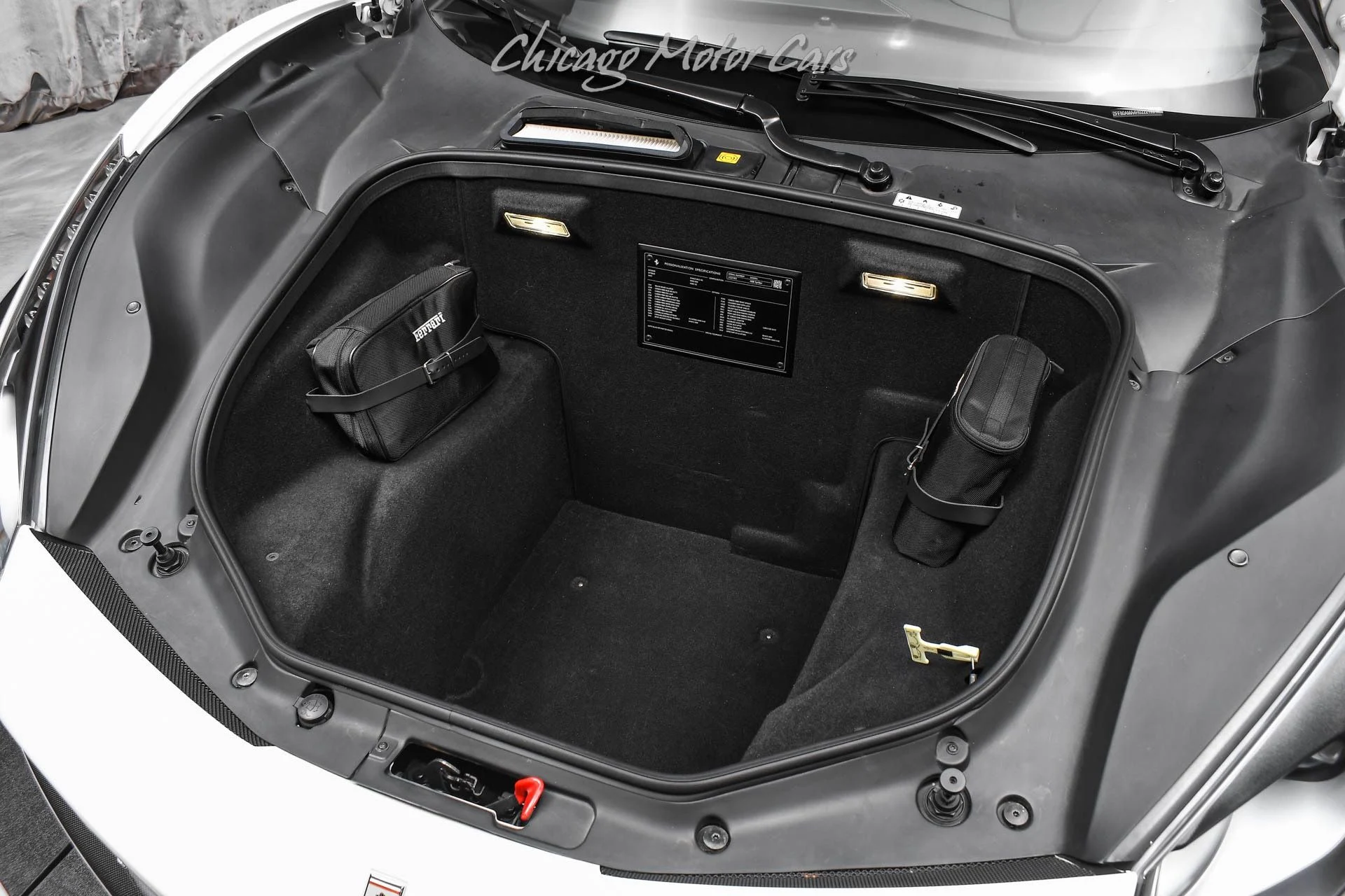 mph017_1875088885_13443_p18_l_5aed26fc96