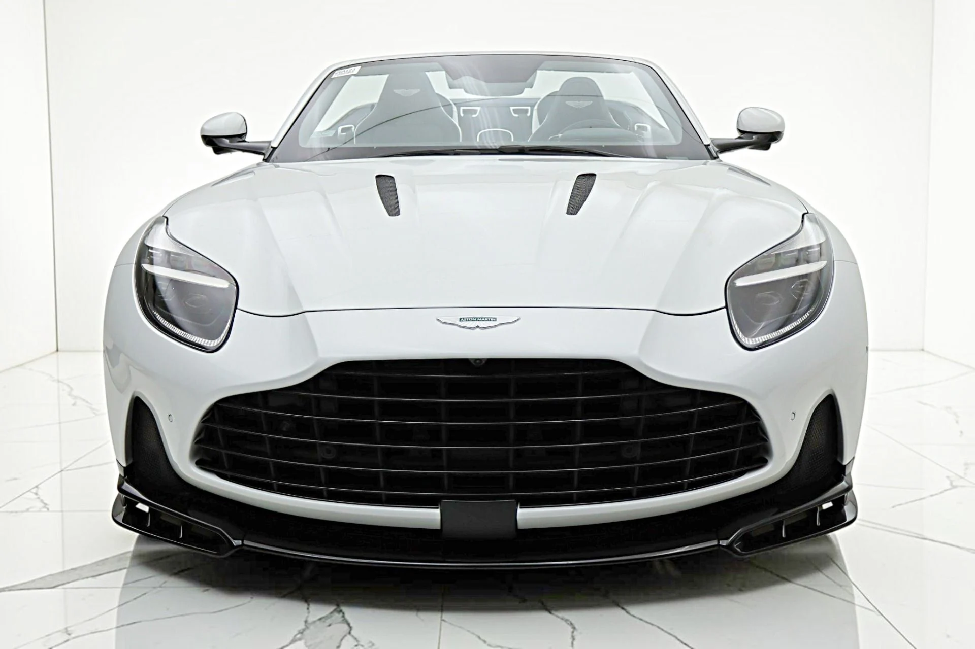 mph017_1883104770_New_2026_Aston_Martin_DB_12_S_Volante_5428c5db80