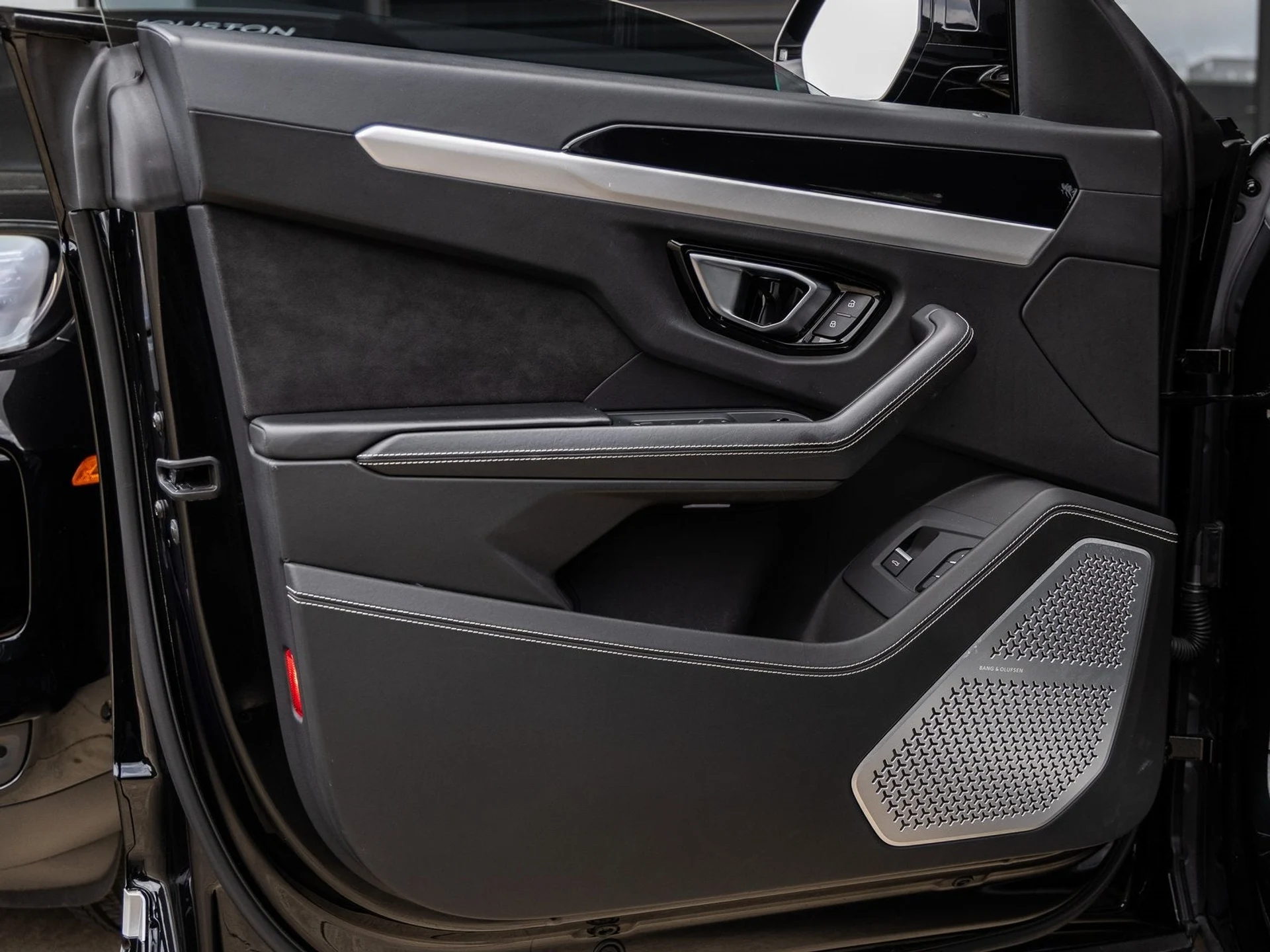 mph017_1892299144_18_98016deded