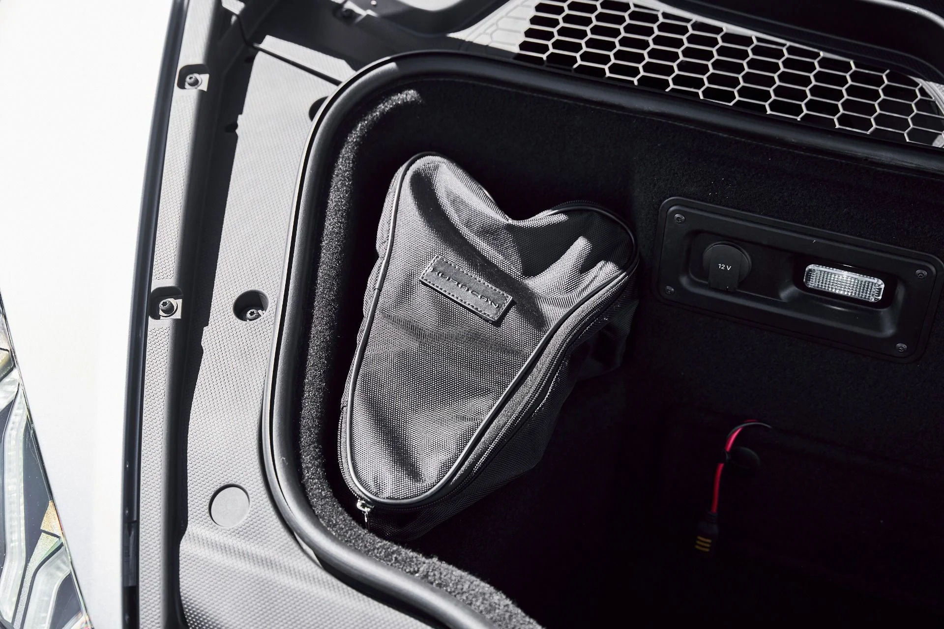 mph017_1893561406_Used_2023_Lamborghini_Huracan_Tecnica_Base_1773532108_ae6e8fe49a