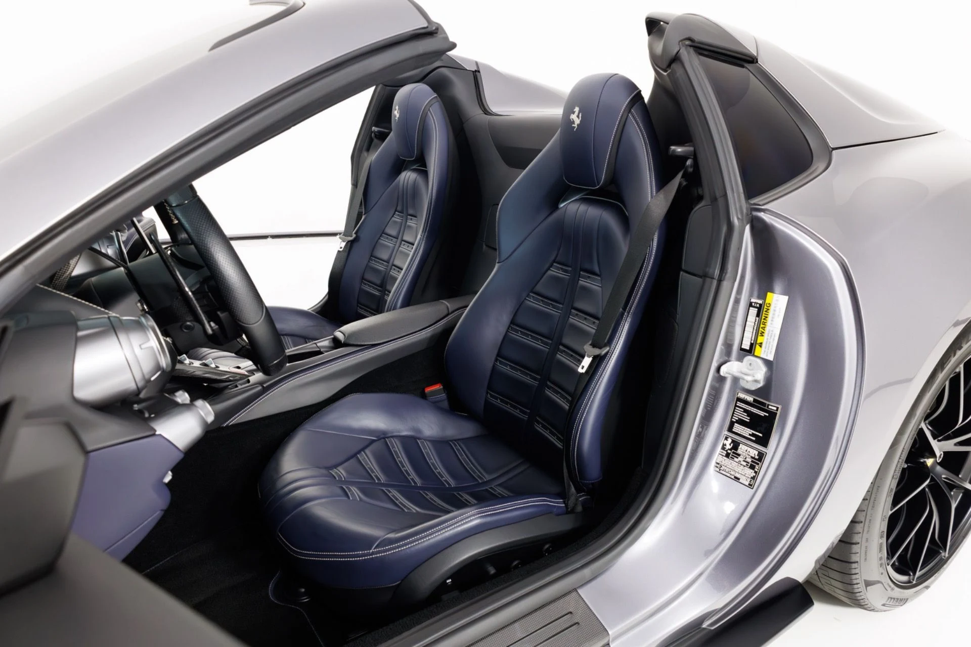 mph017_1898859540_Used_2021_Ferrari_812_GTS_1778536431_5a5023677e