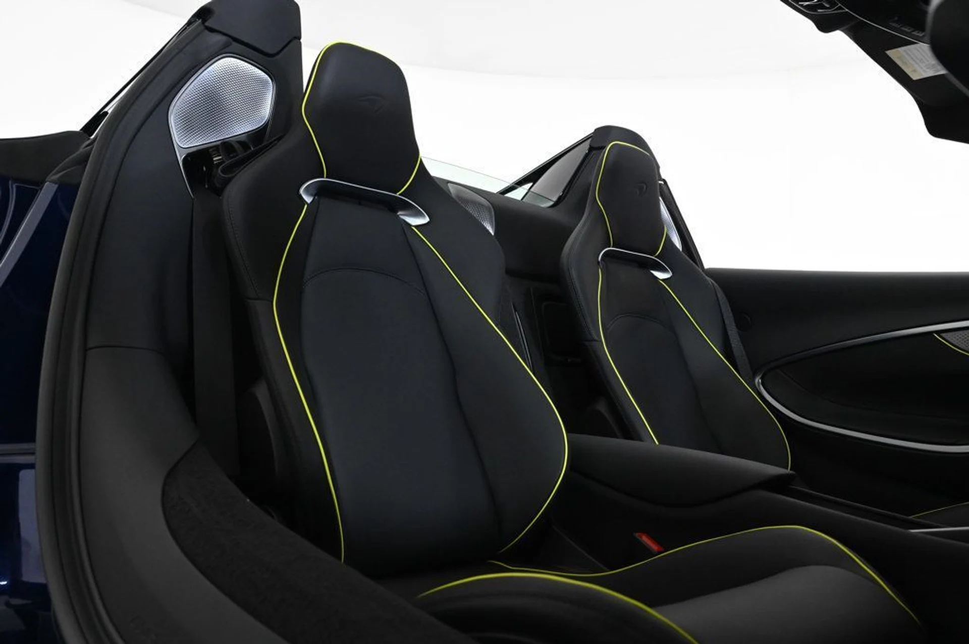 mph017_1903722429_new_2026_mclaren_artura_techluxspider_11350_22992412_17_1024_79586c1d99