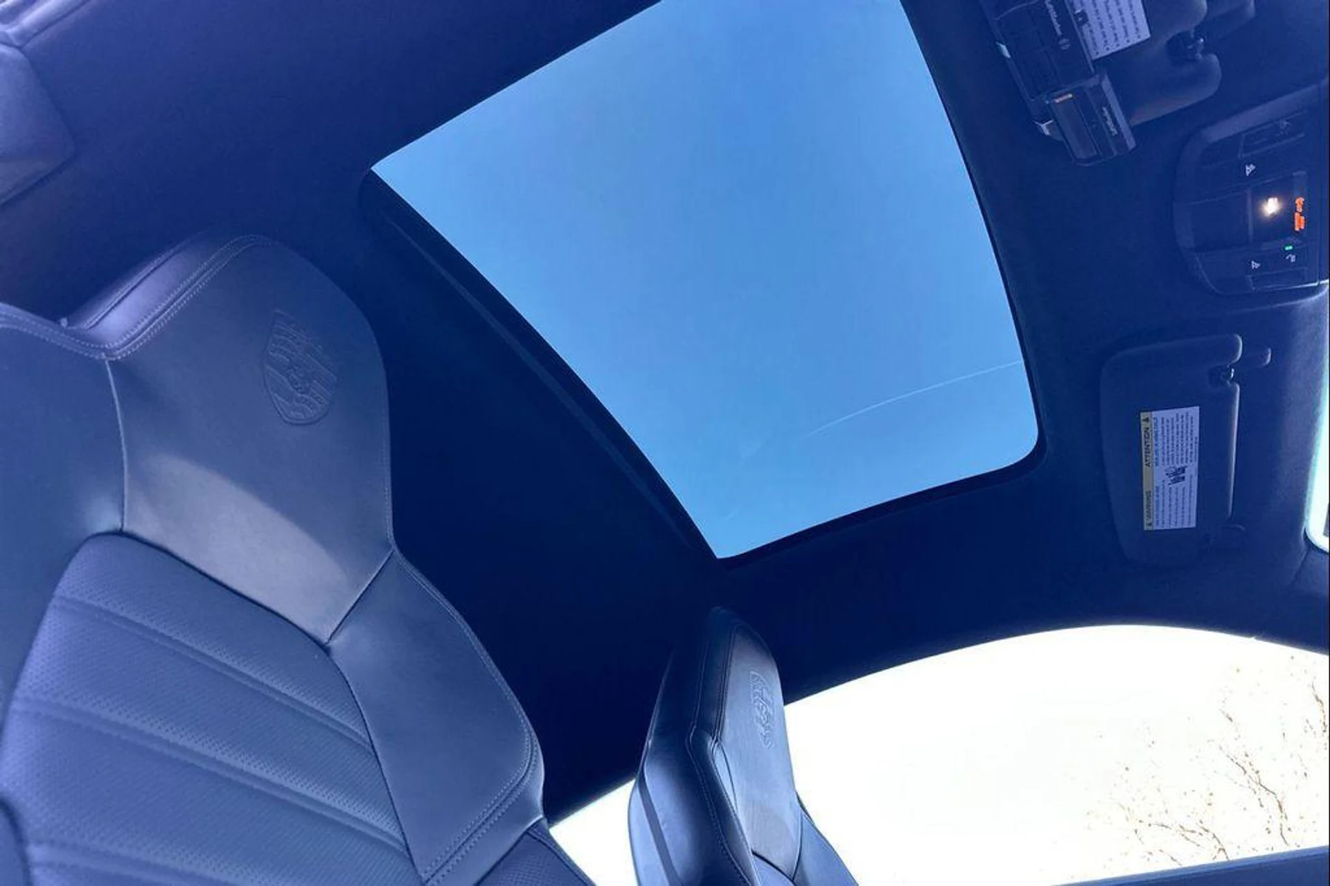 mph017_1903841561_2_TDM_Ozv7fq_Gslbk_SYVX_mf_P_Cc0c_0275453bb0