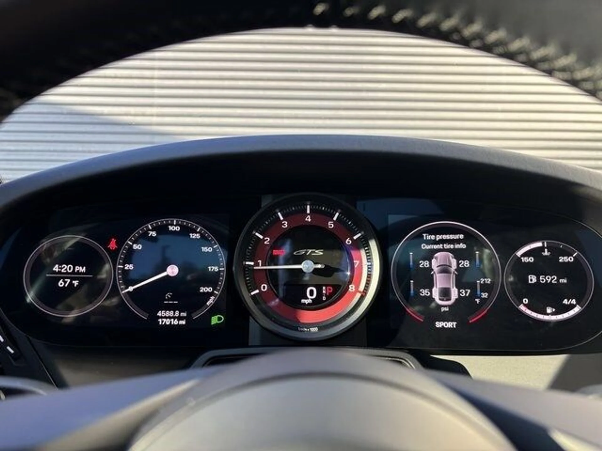 mph017_1911334896_e932774fcee805ef27be390b8bcabc98x_cb6057c959