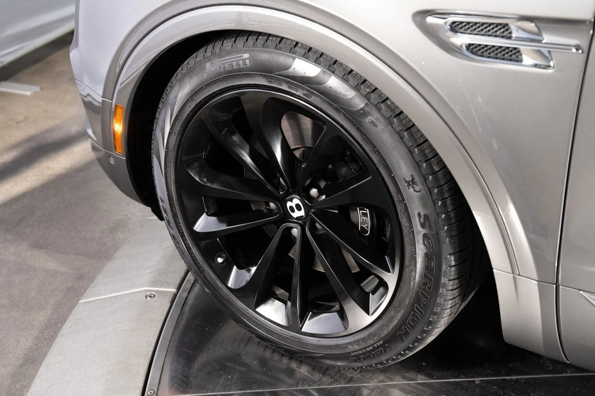 mph017_1913631569_7ac6741891e6e13eddf1c8c21bcc7b10_9c62e4d7c5