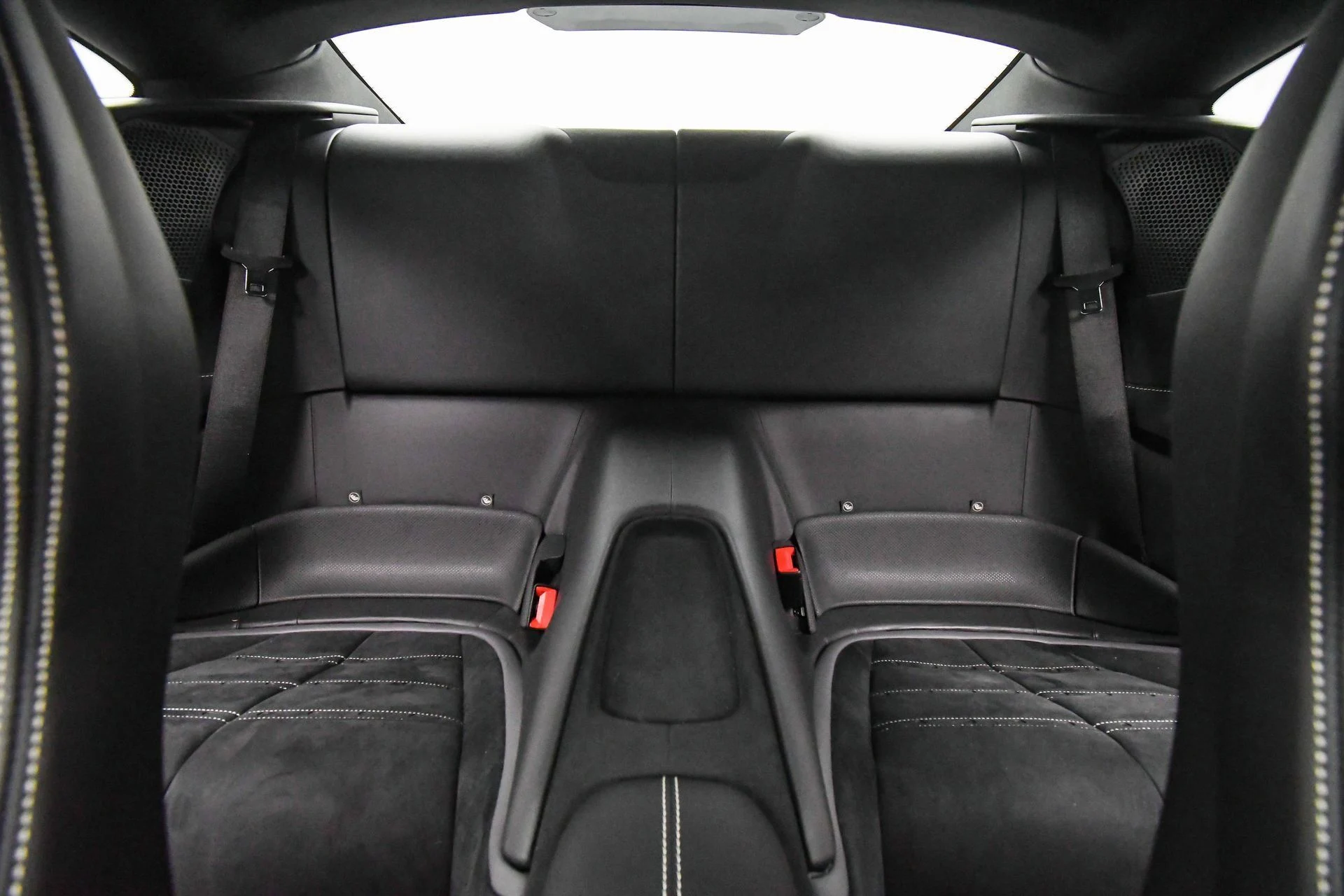 mph017_1915715951_0a96bc3a40034eff8e37fe38c79eaa22_18dceab1c9