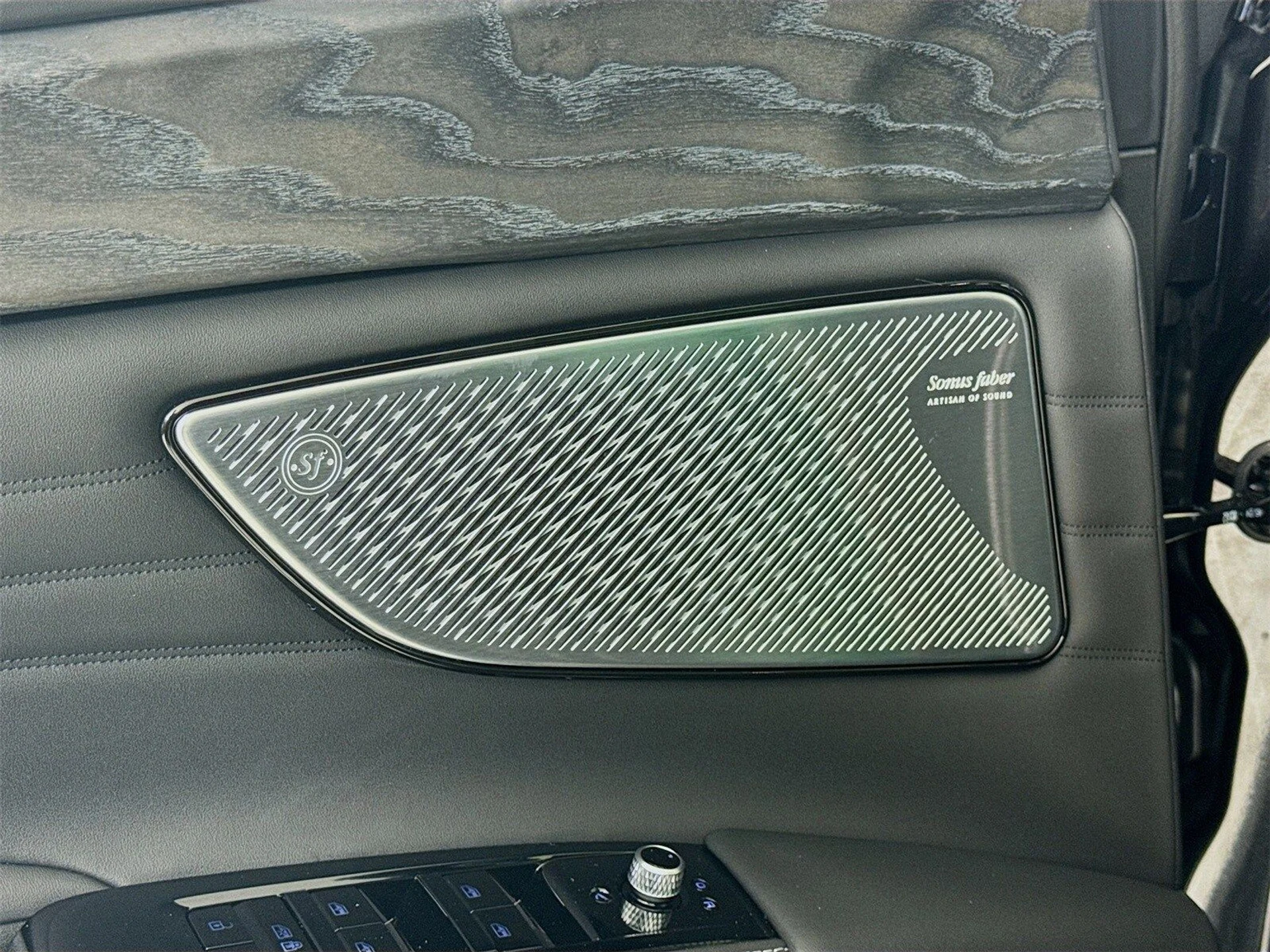 mph017_1919140463_411c772f45d6dbf7e474df21bb549197x_c949abe8c8