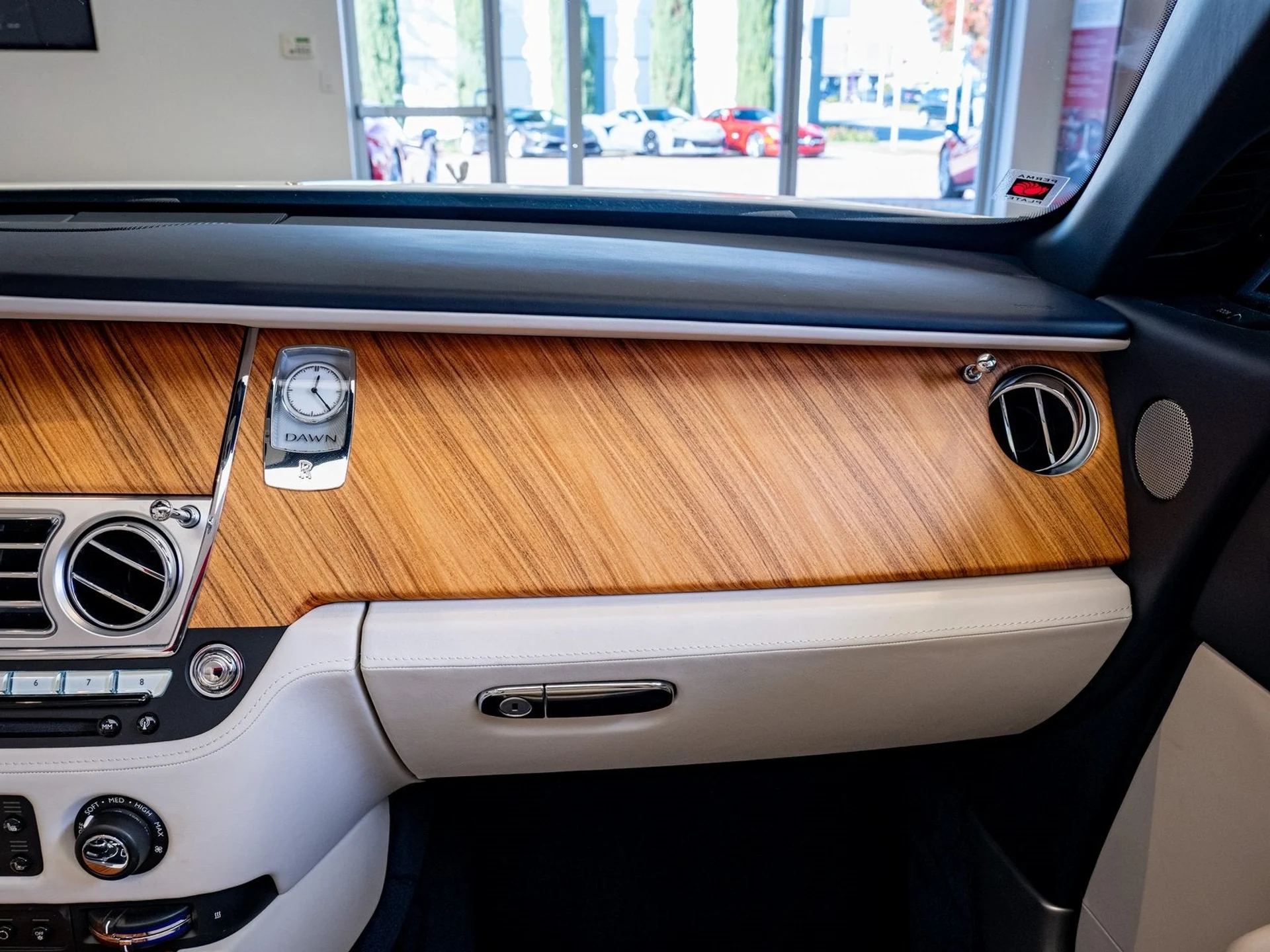 mph017_1925065964_18_4a01faf991