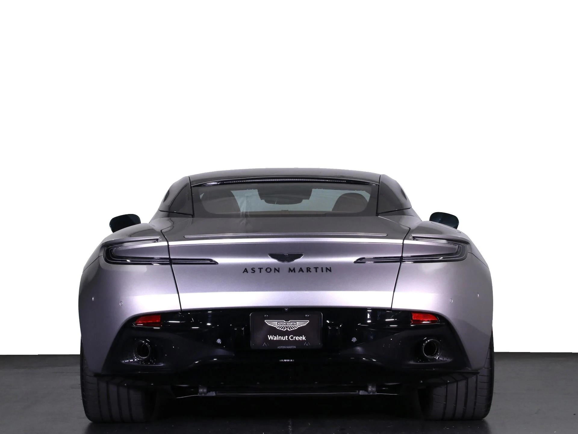 mph017_1934093167_New_2025_Aston_Martin_DB_12_1758482446_eeda23c92e