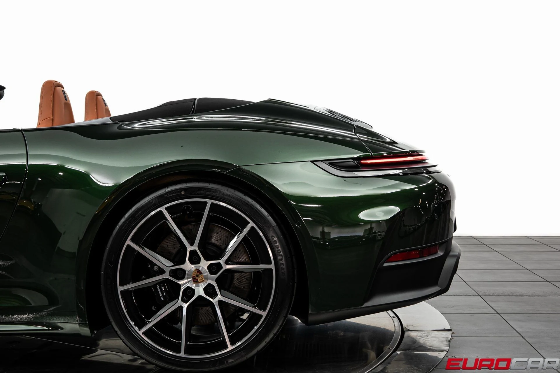 mph017_1934900239_image_18_dc6c6cd8b0