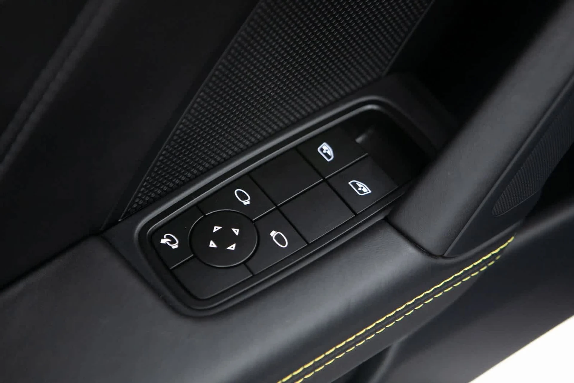 mph017_1944899425_4cf478d12497f550cd60552a3aa467ddx_18cf9aa646