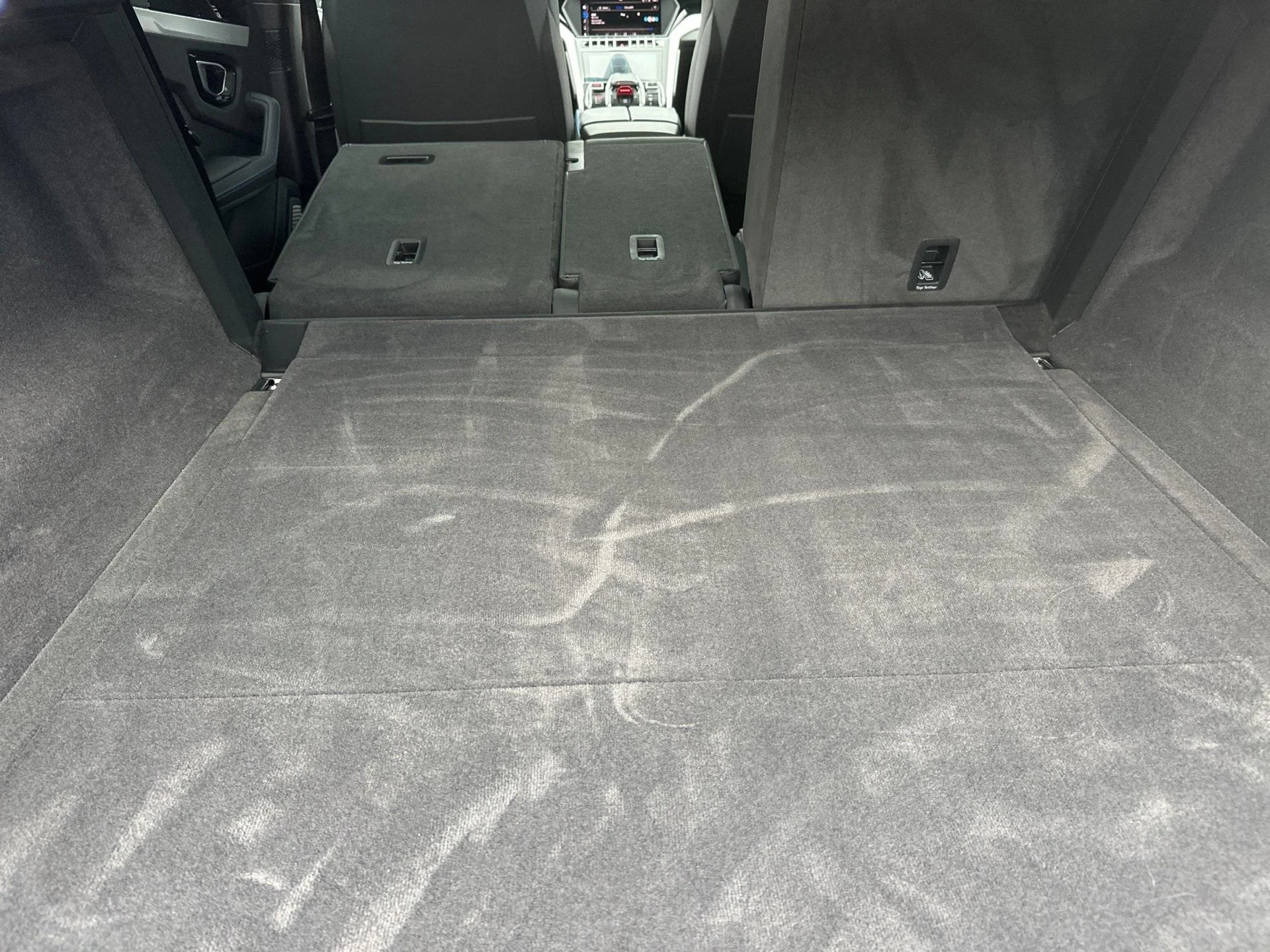 mph017_1951744731_Used_2019_Lamborghini_Urus_Selezione_CPO_1766588988_817abd357b