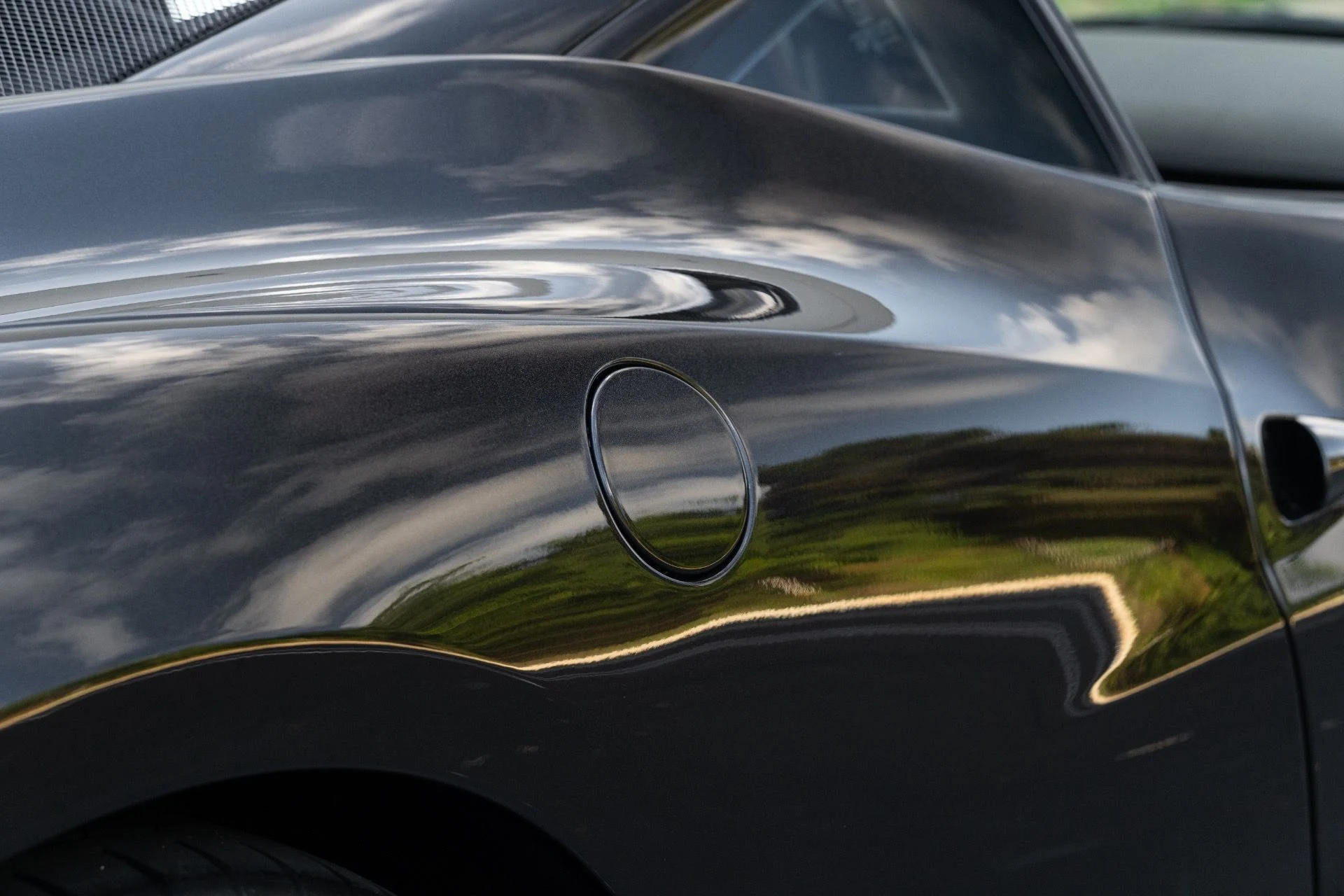 mph017_195223641_Used_2013_Ferrari_458_Italia_1773252812_1c97a25701