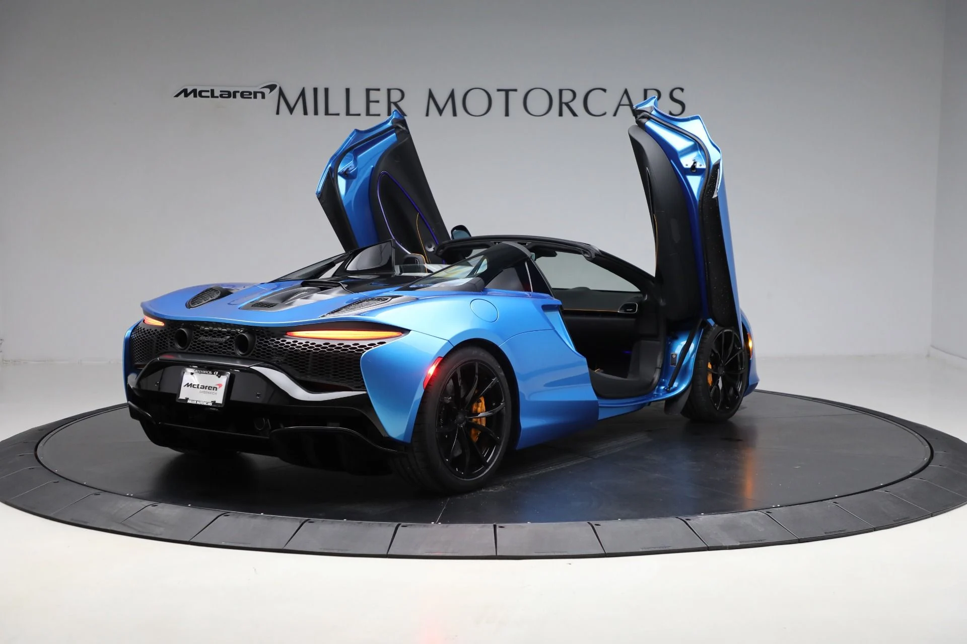 mph017_1954101884_New_2025_Mc_Laren_Artura_Spider_Tech_Lux_10a22da3c5