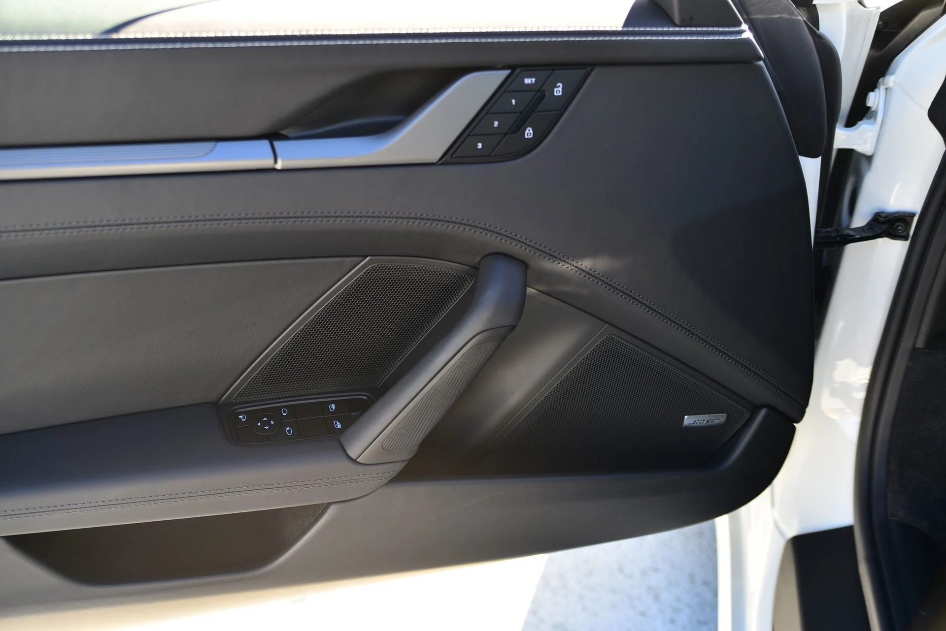 mph017_1957513782_13c9a4b59cc3c6c64e150f4db10b4a85x_b2013511b8