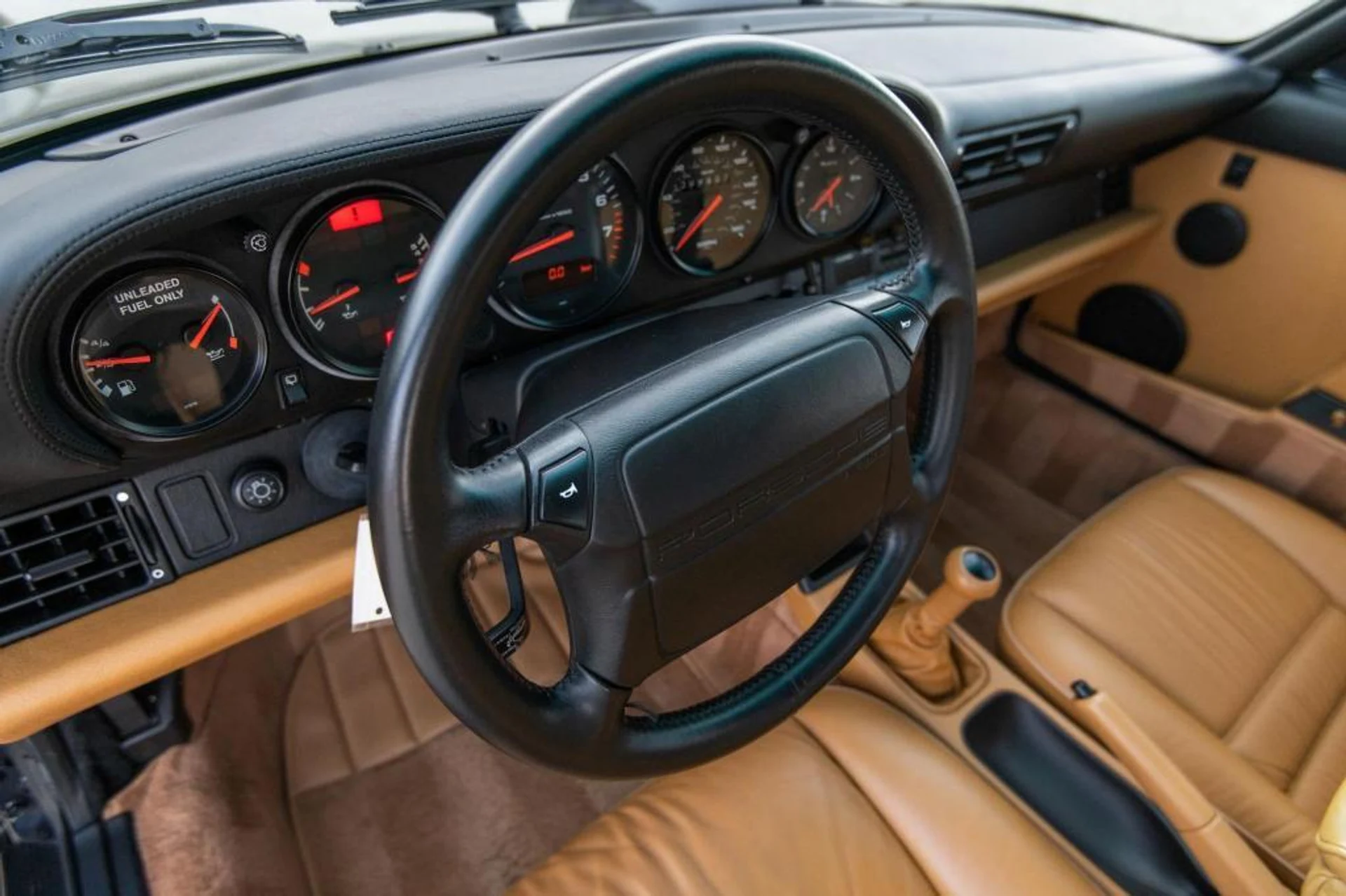 mph017_1964755208_yhvf18o_F_Mdx_Y_Hz_To_Ua_Fx5g_Pj_AAQ_3b6bbcff4c