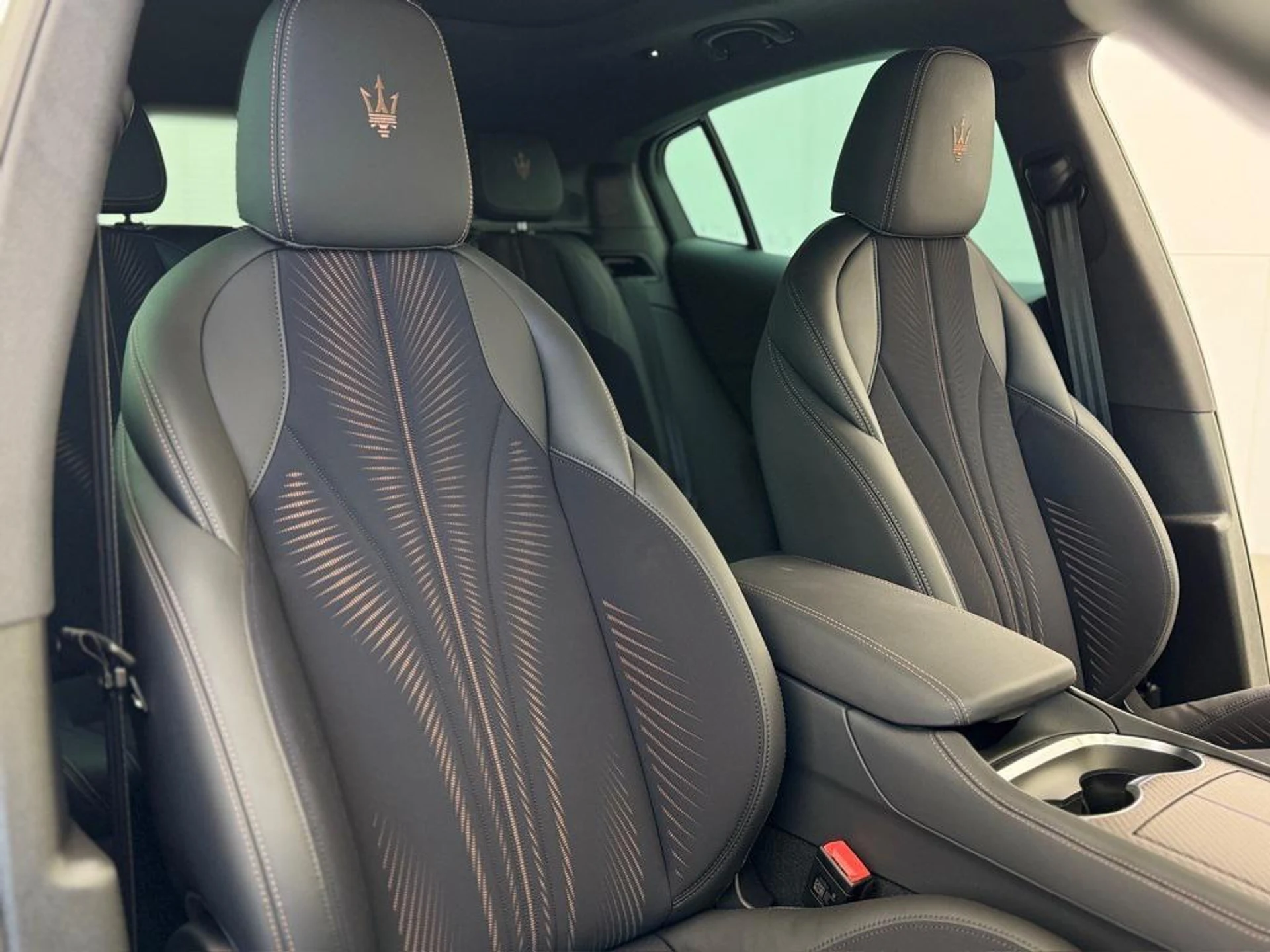 mph017_1970813098_Am_Polgh_T5_B0_Nmbvu_Wliqci_Ilyt_A_6ce7955088