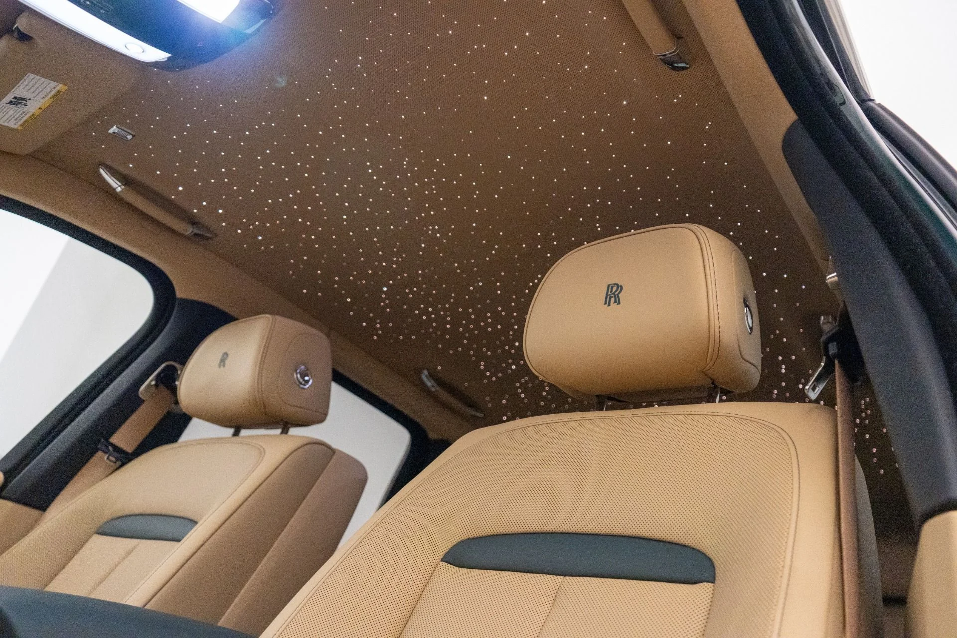 mph017_1971478539_Used_2025_Rolls_Royce_Cullinan_1773778505_462205a19b