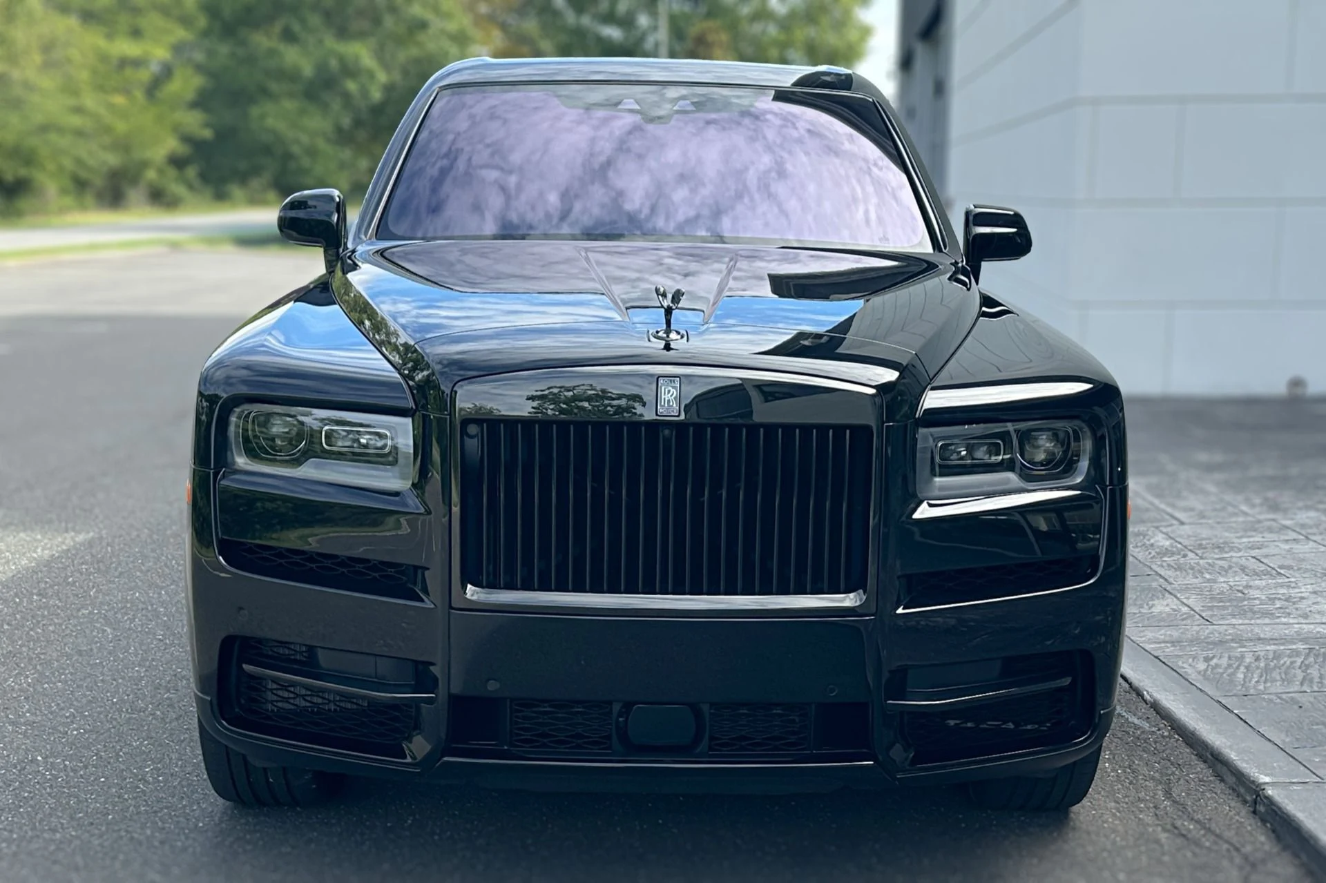 mph017_1975201060_Used_2023_Rolls_Royce_Black_Badge_Cullinan_1790242645_3476795625